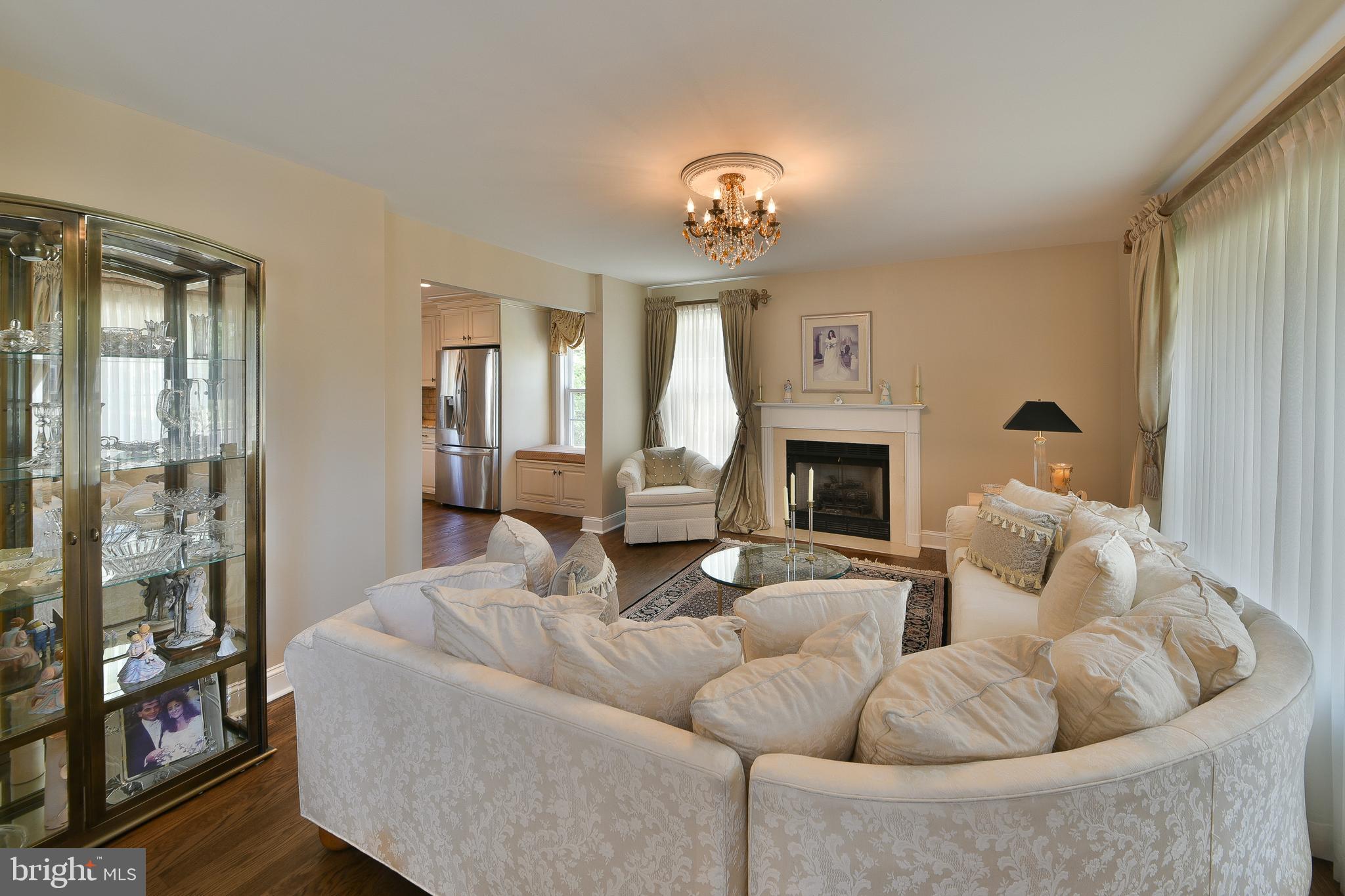 552 ZINN DRIVE