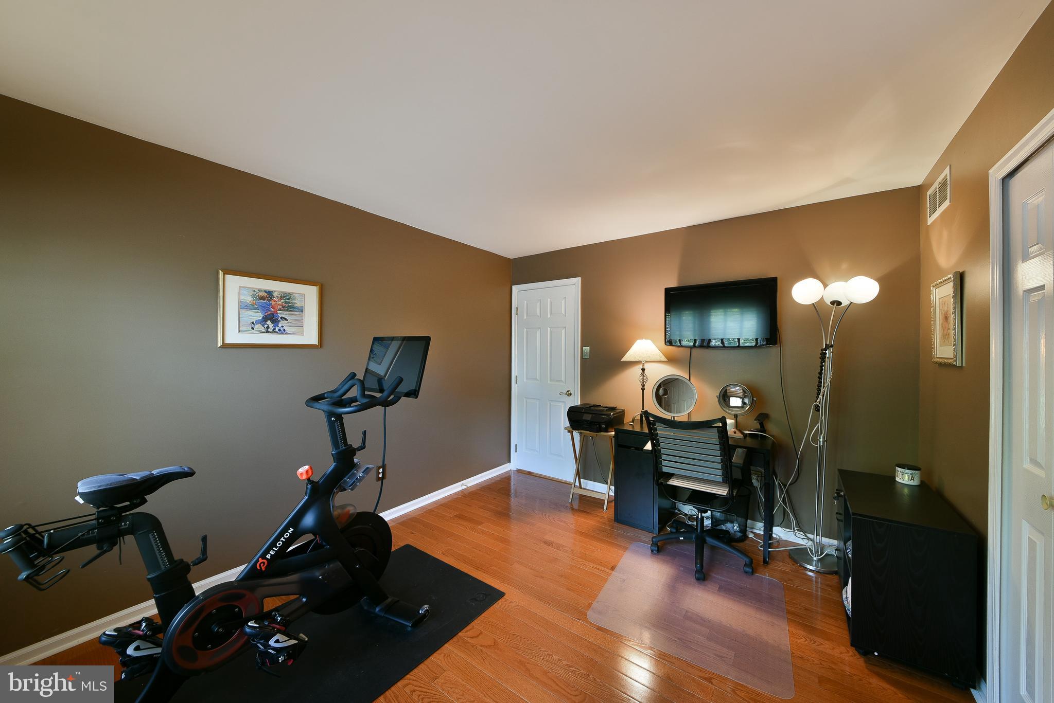 552 ZINN DRIVE