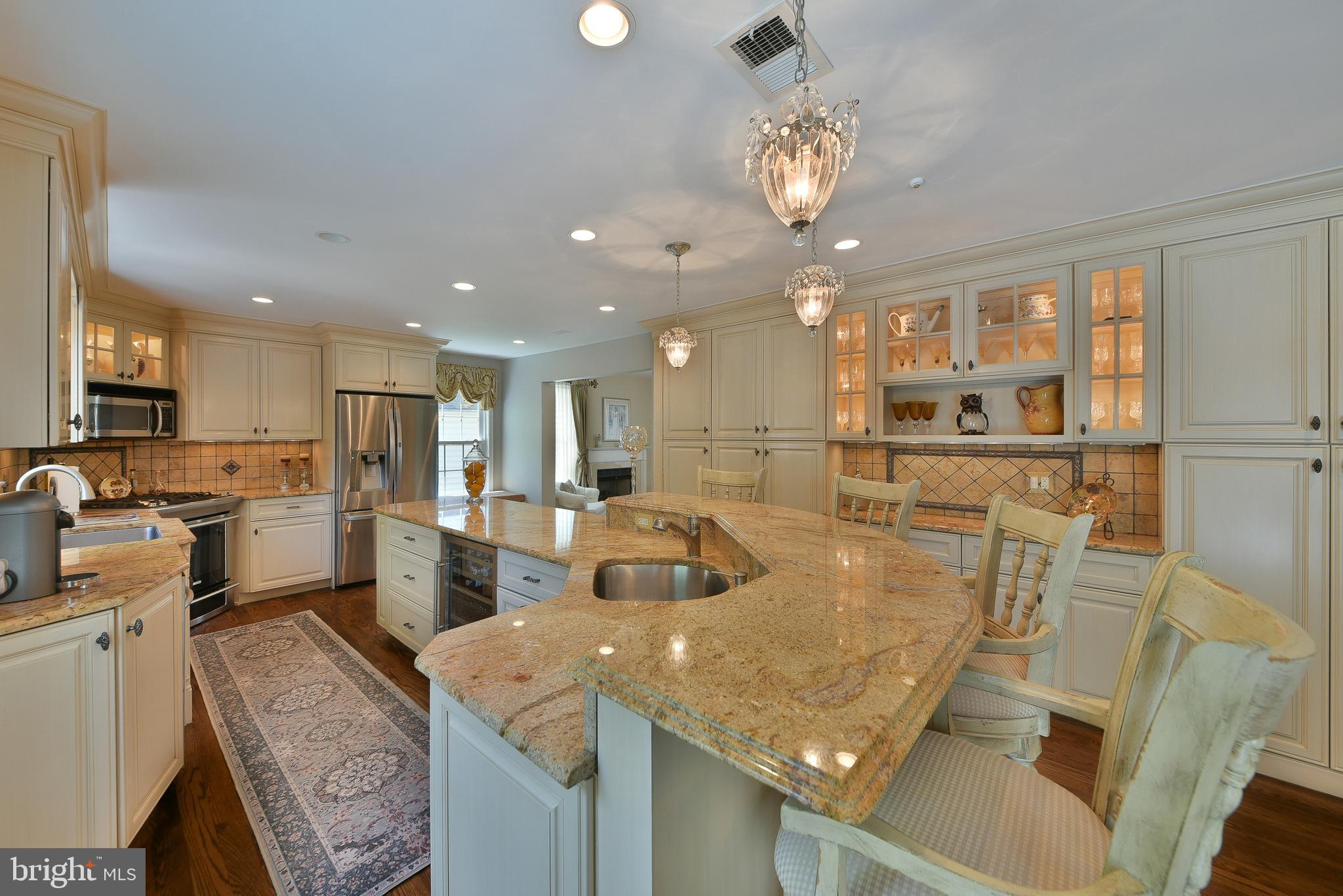 552 ZINN DRIVE