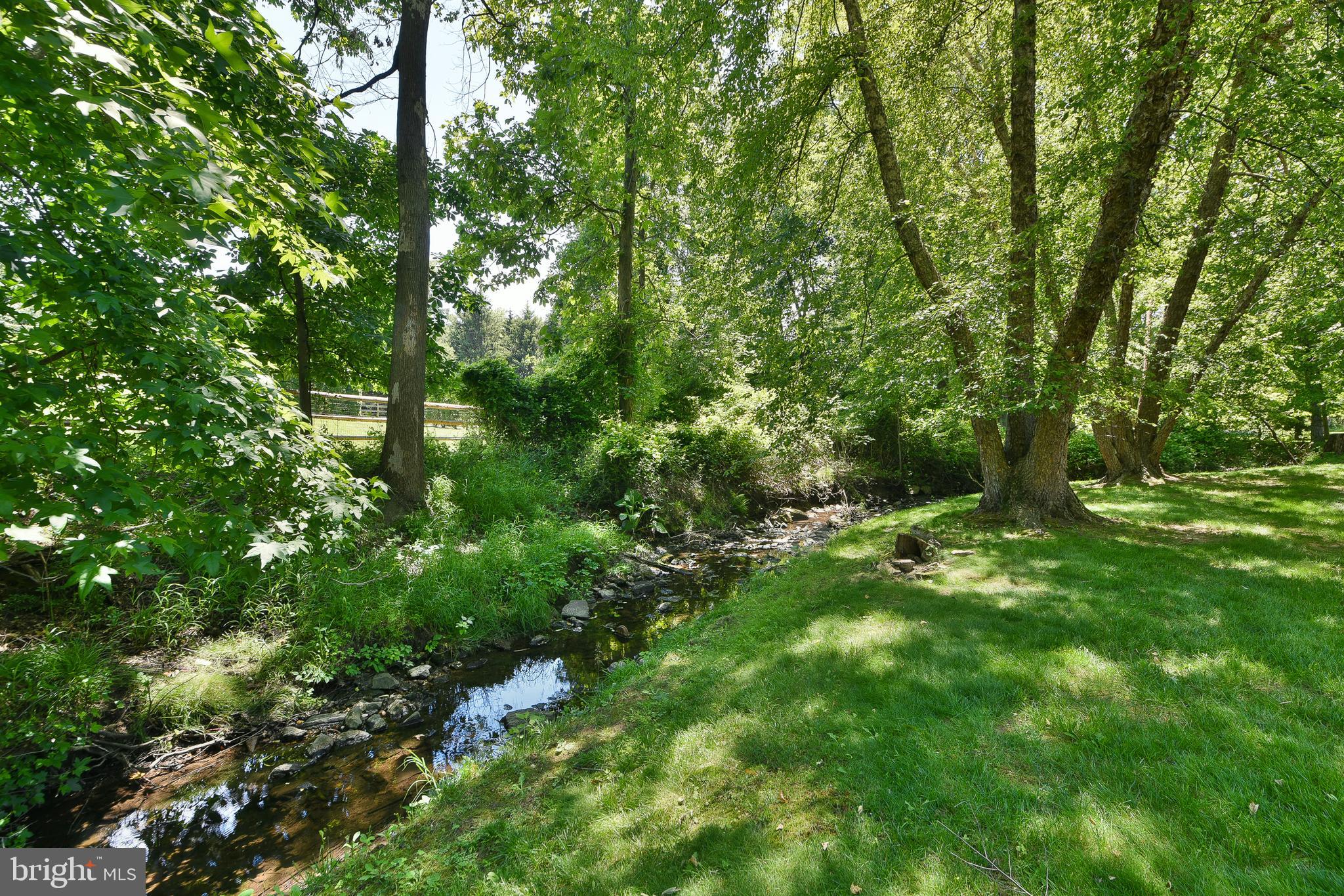 552 ZINN DRIVE