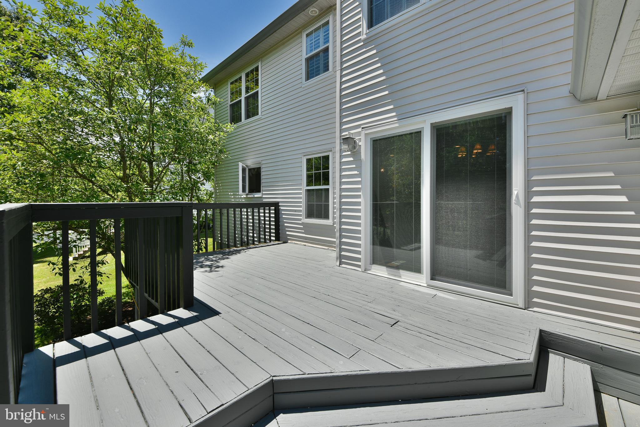 552 ZINN DRIVE