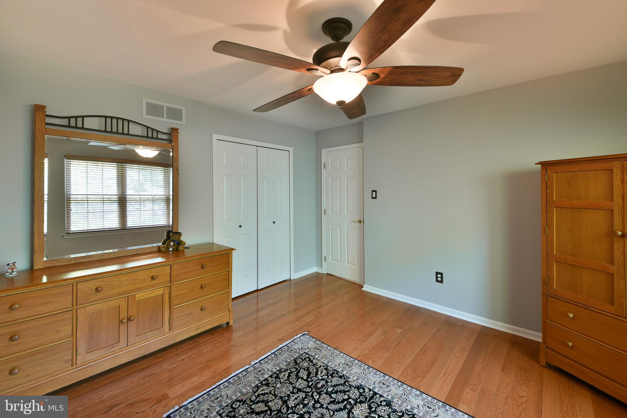 552 ZINN DRIVE