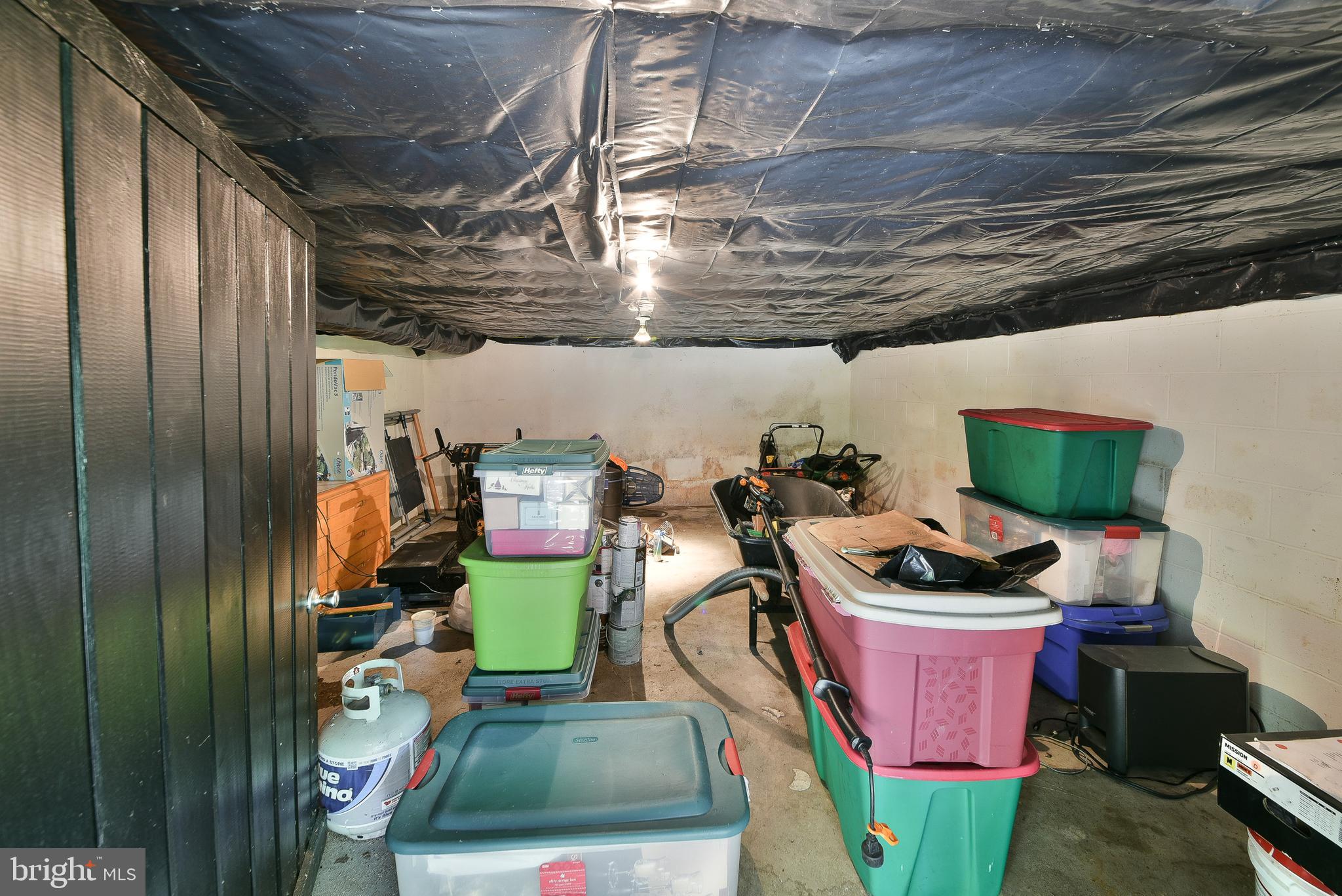 552 ZINN DRIVE