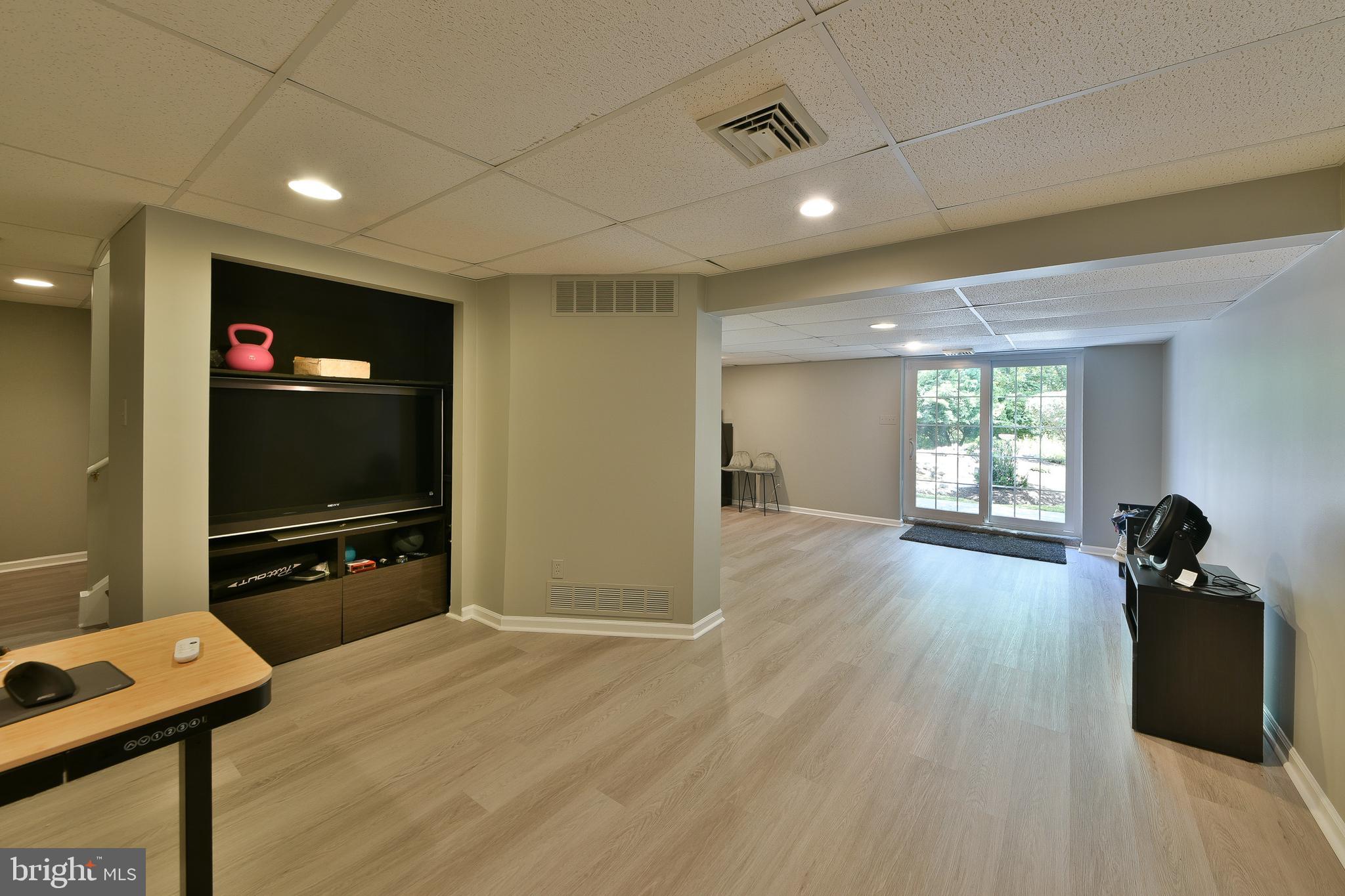 552 ZINN DRIVE