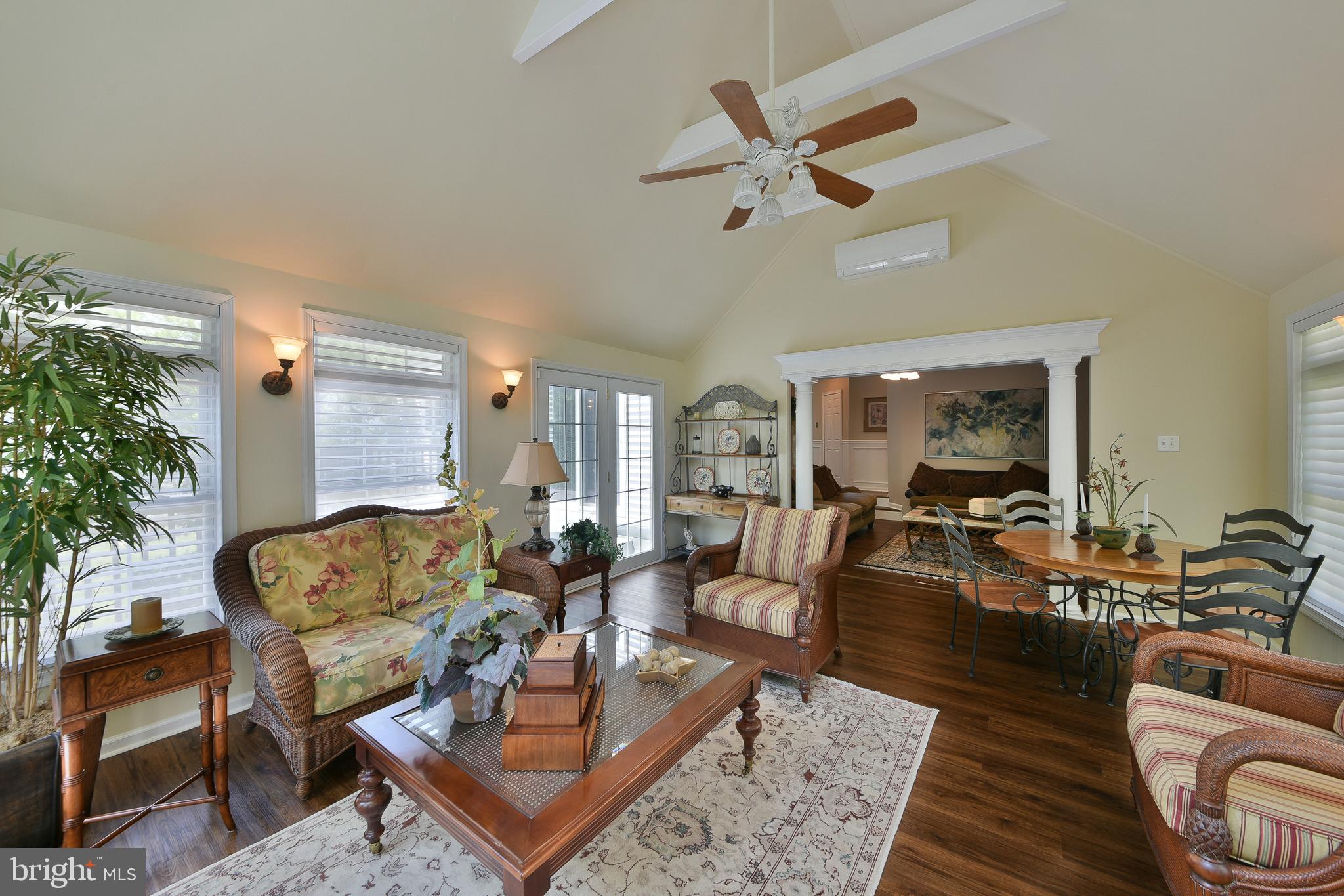 552 ZINN DRIVE