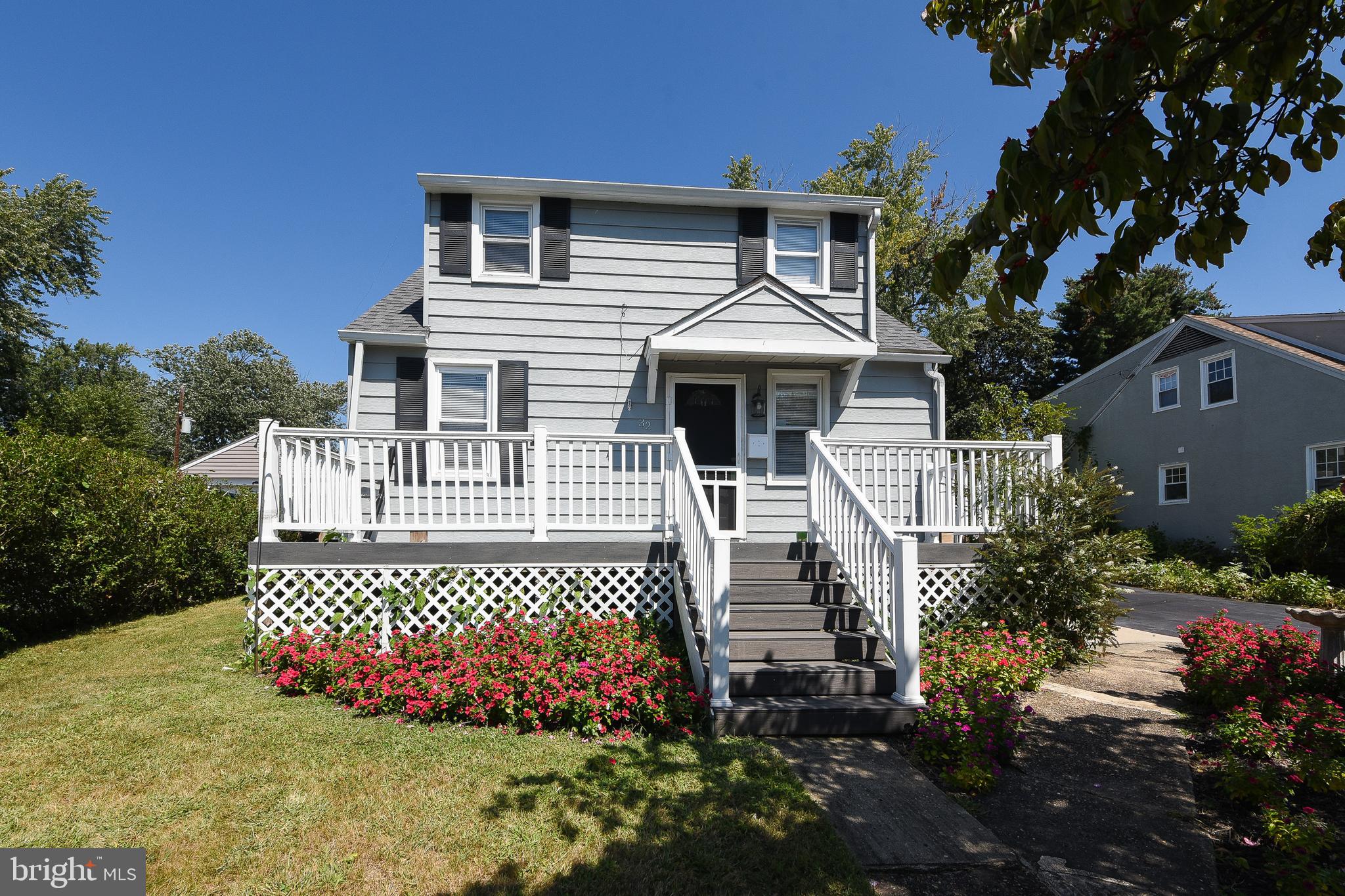 32 NORWYN ROAD