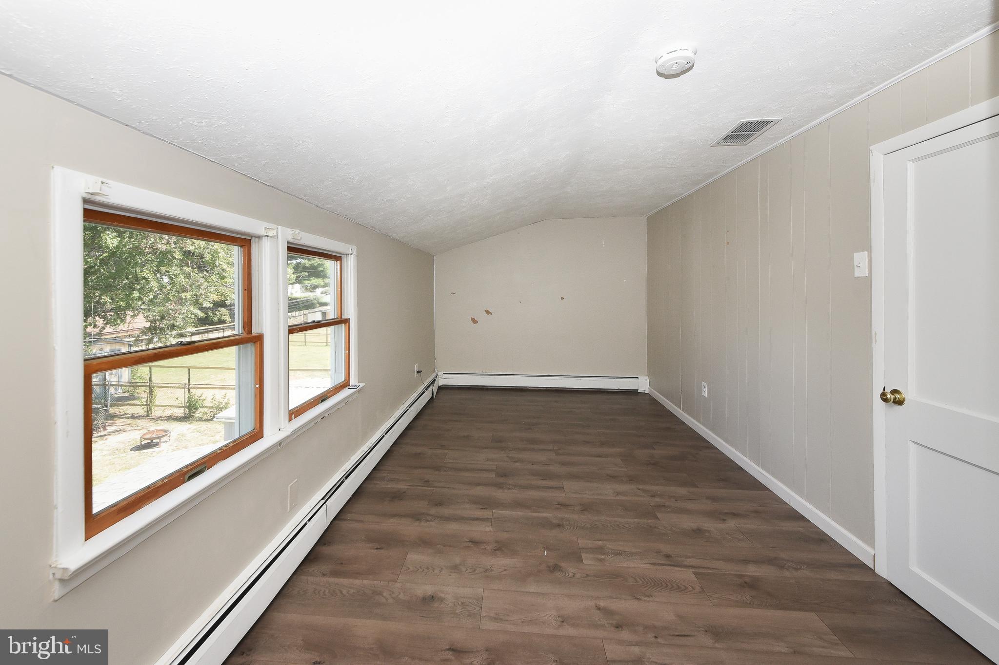 32 NORWYN ROAD
