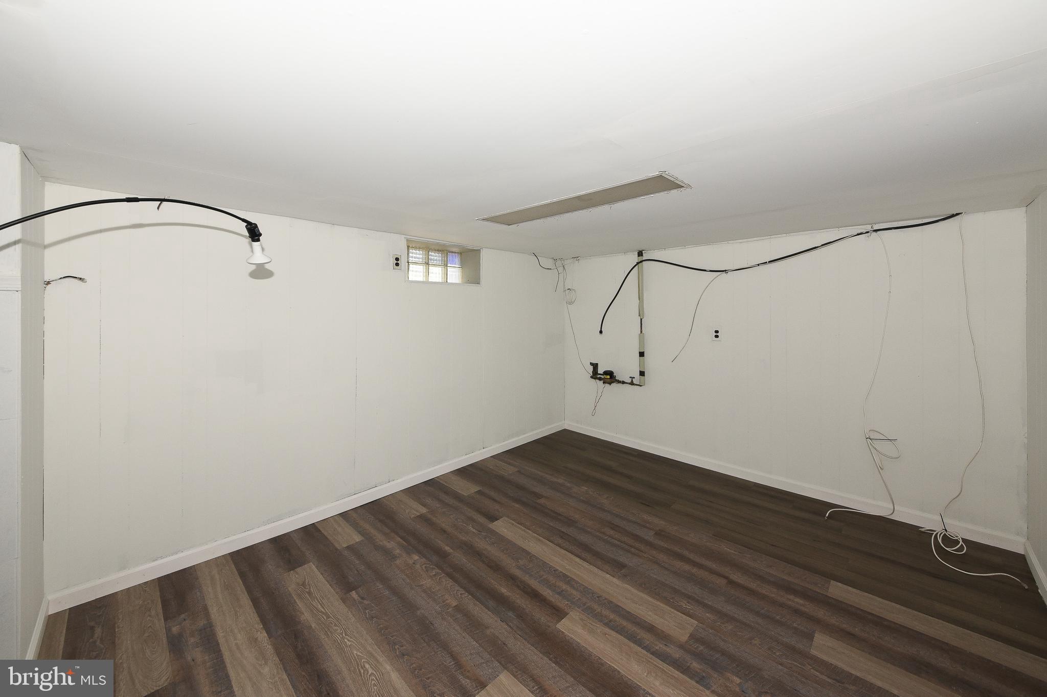 32 NORWYN ROAD