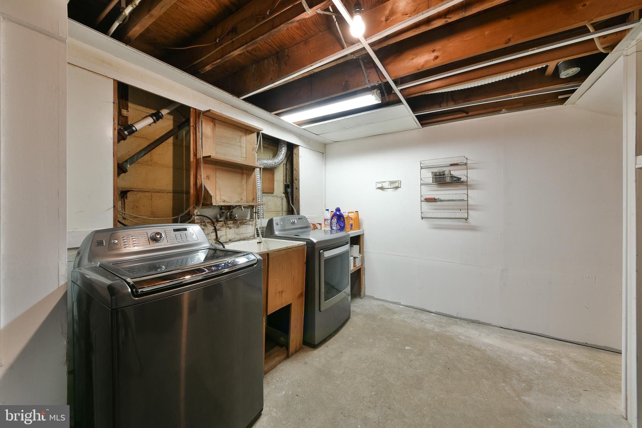 1653 FITZWATERTOWN ROAD