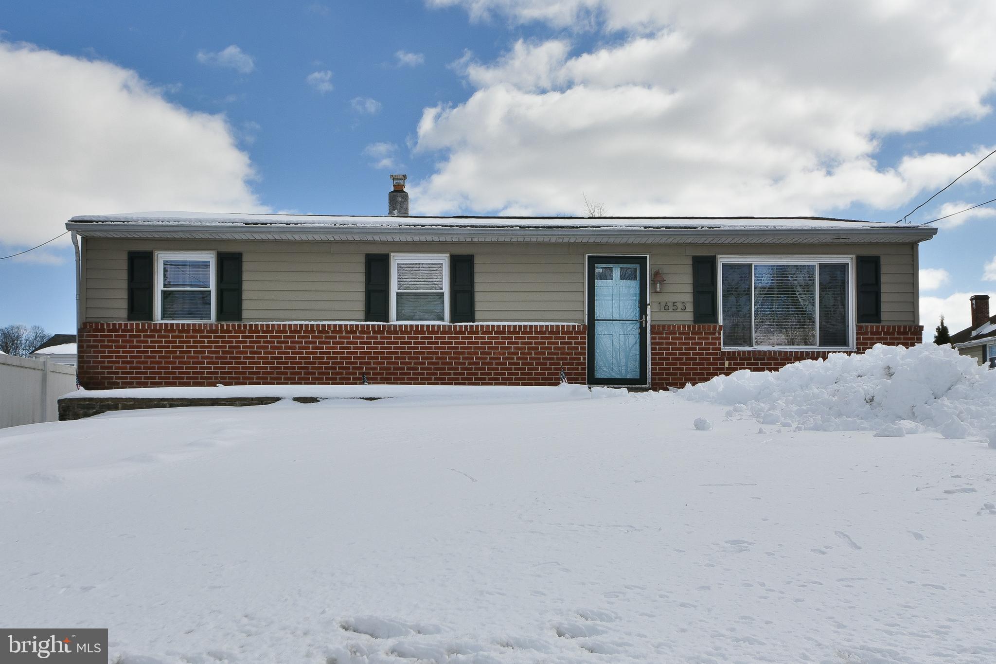 1653 FITZWATERTOWN ROAD