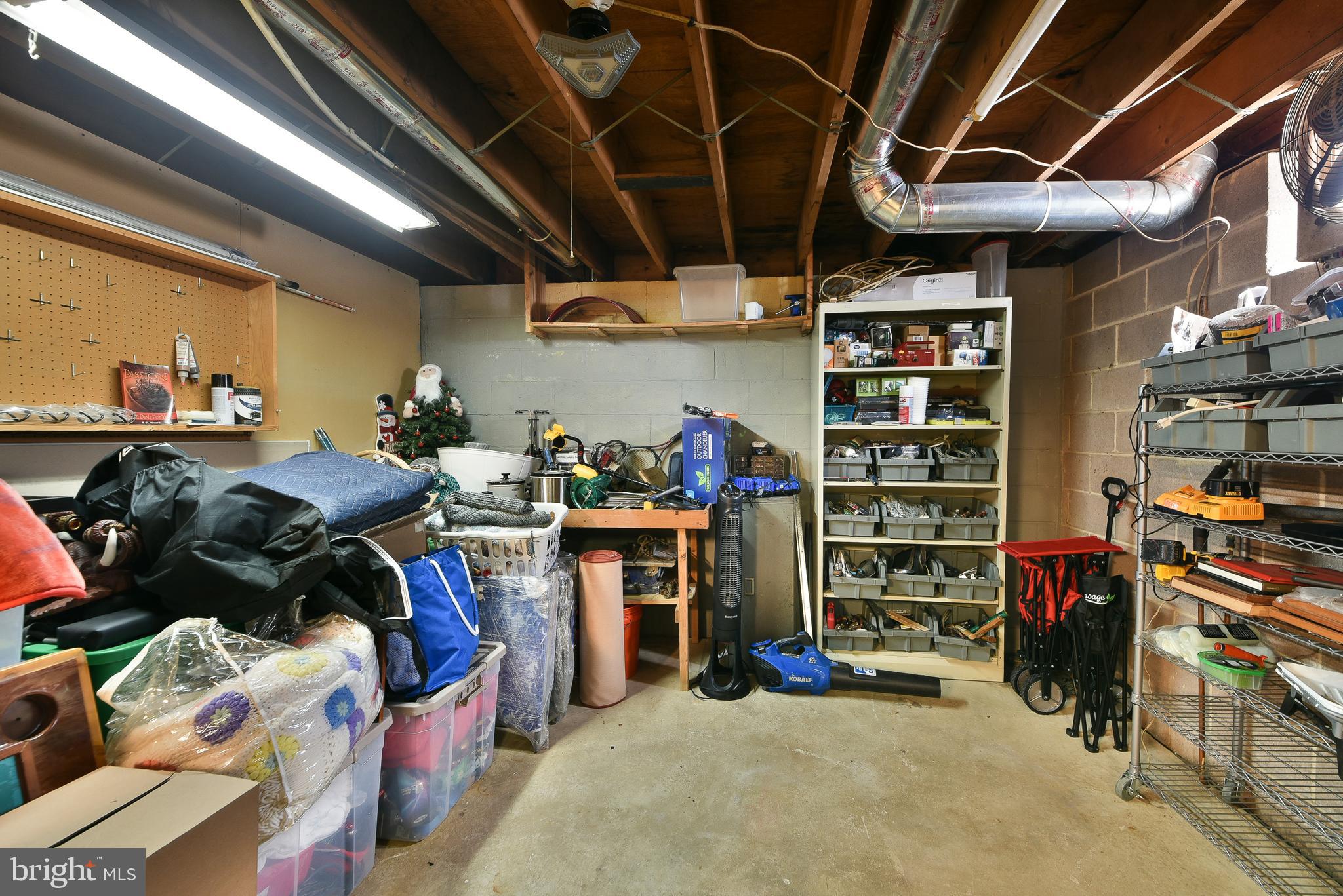 1653 FITZWATERTOWN ROAD