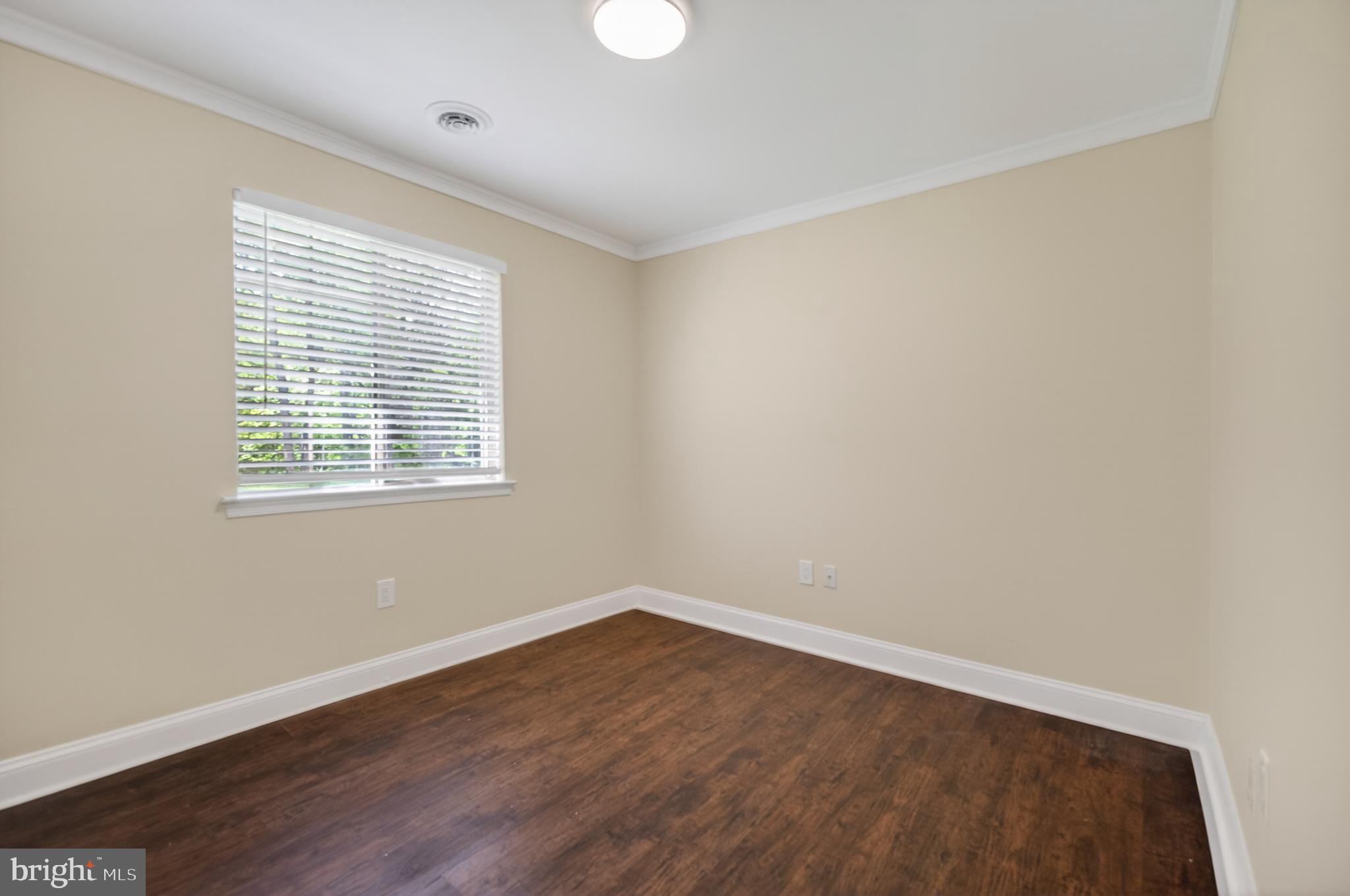 31 BROOKSIDE COURT 31