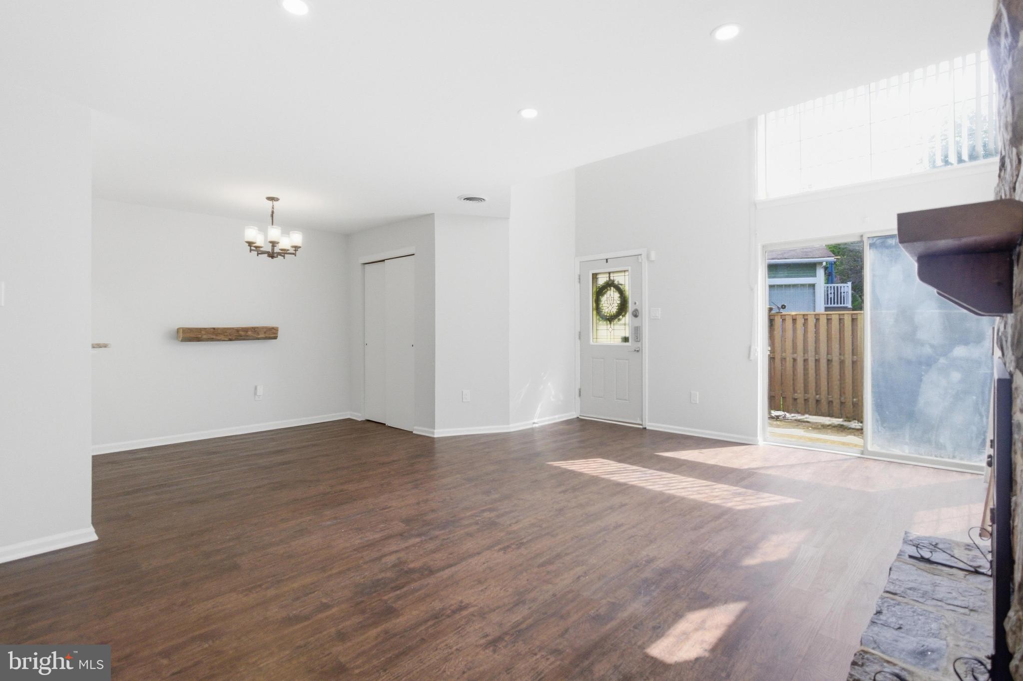 31 BROOKSIDE COURT 31