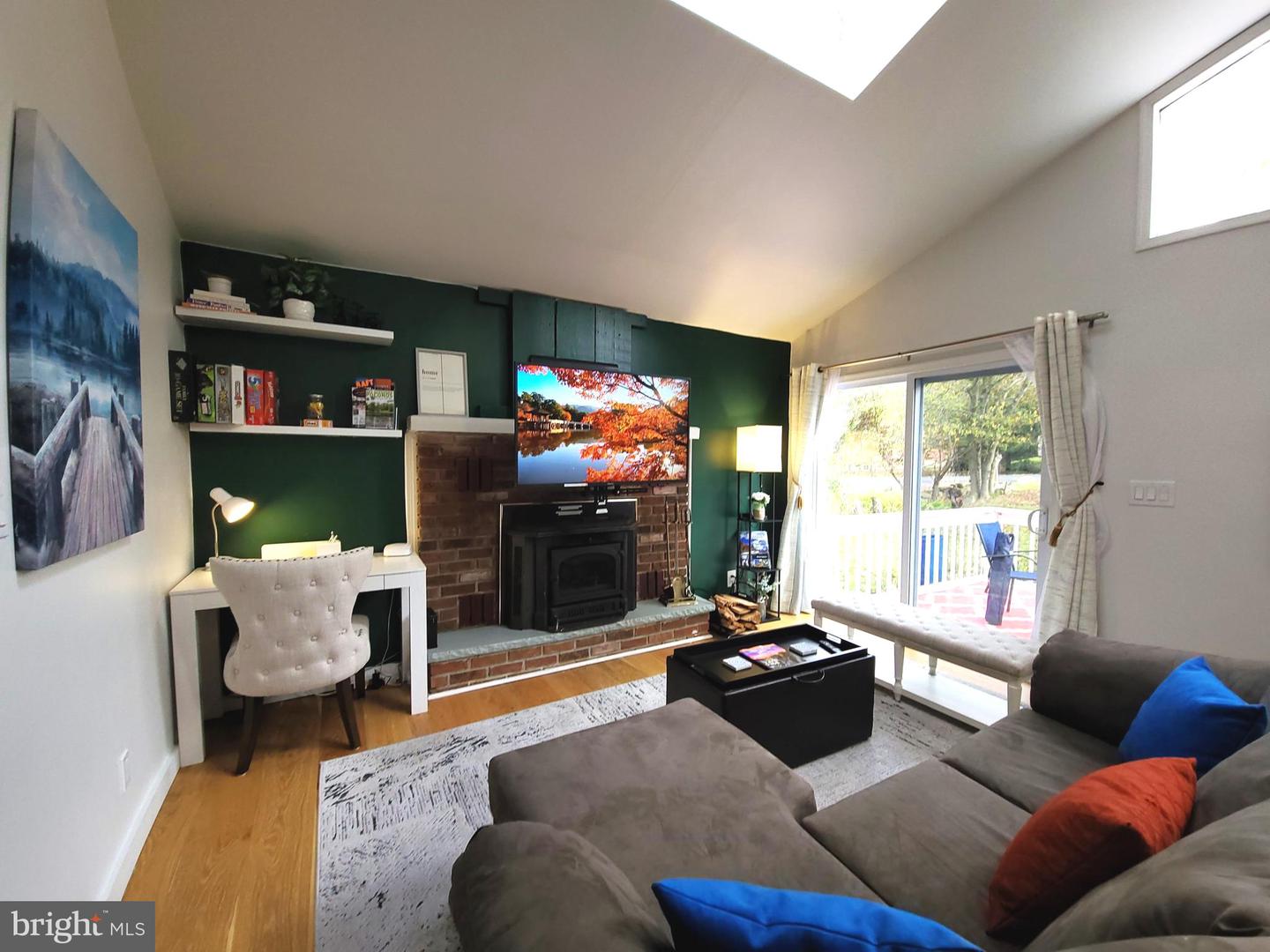 3142 CAROBETH DRIVE