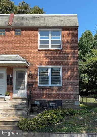 203 ROBBINS ST #SECOND FLOOR UNIT 2