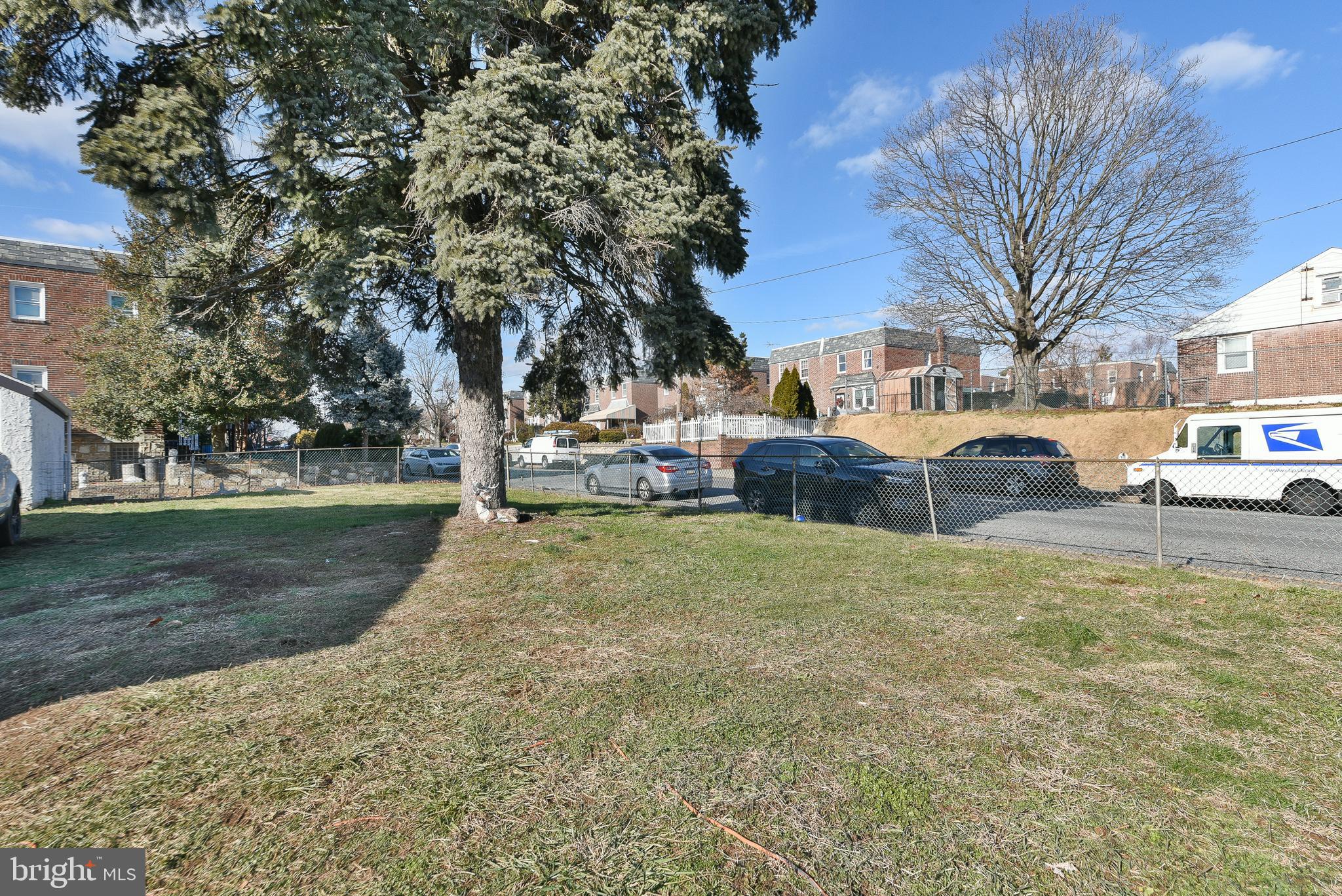 7528-32 LORETTO AVENUE