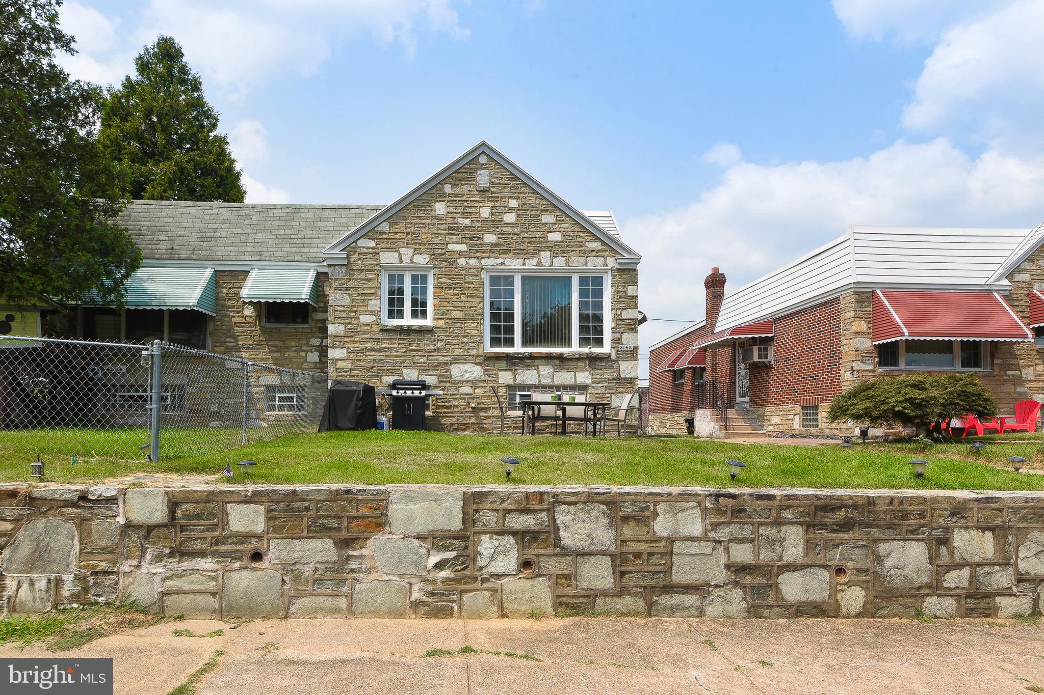 8142 Lister St