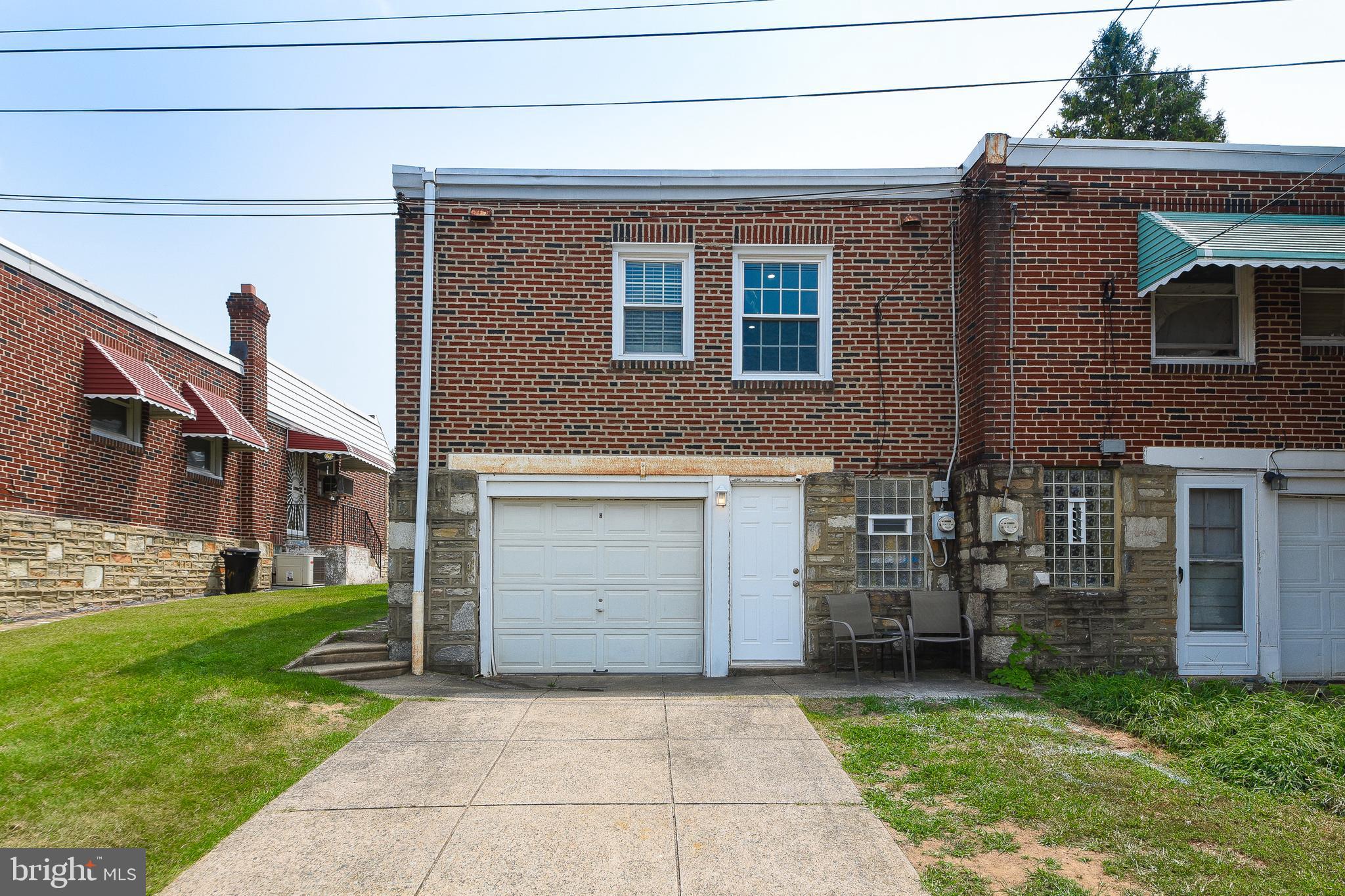 8142 Lister St