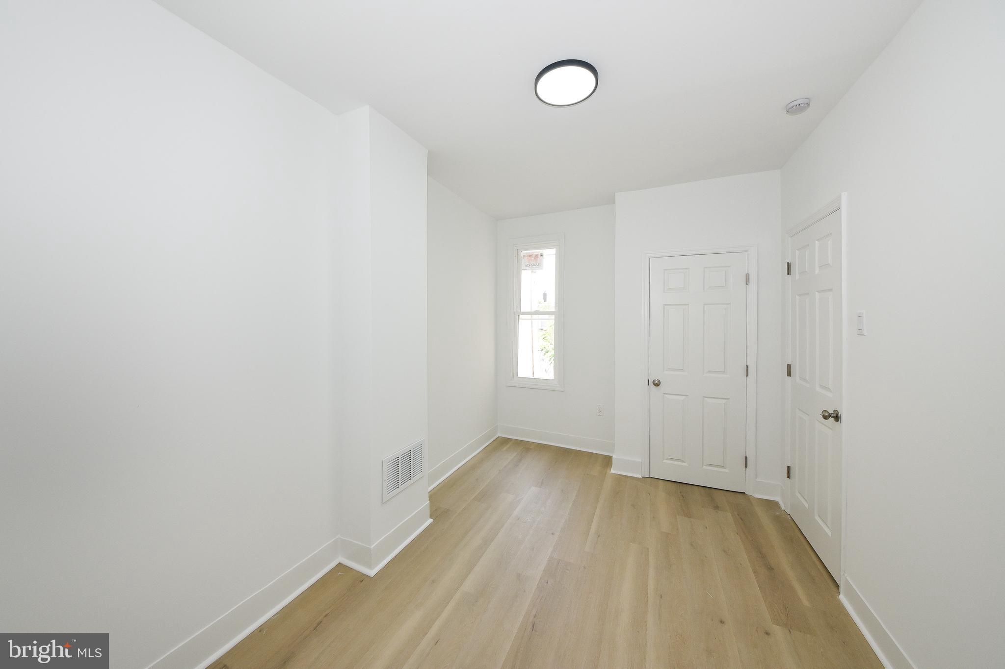 808 W Venango St