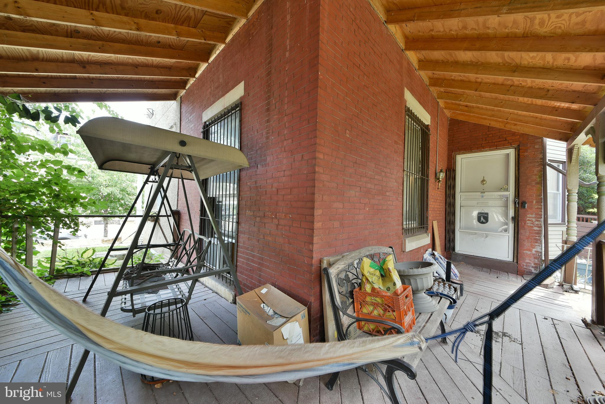 302 W Earlham Ter