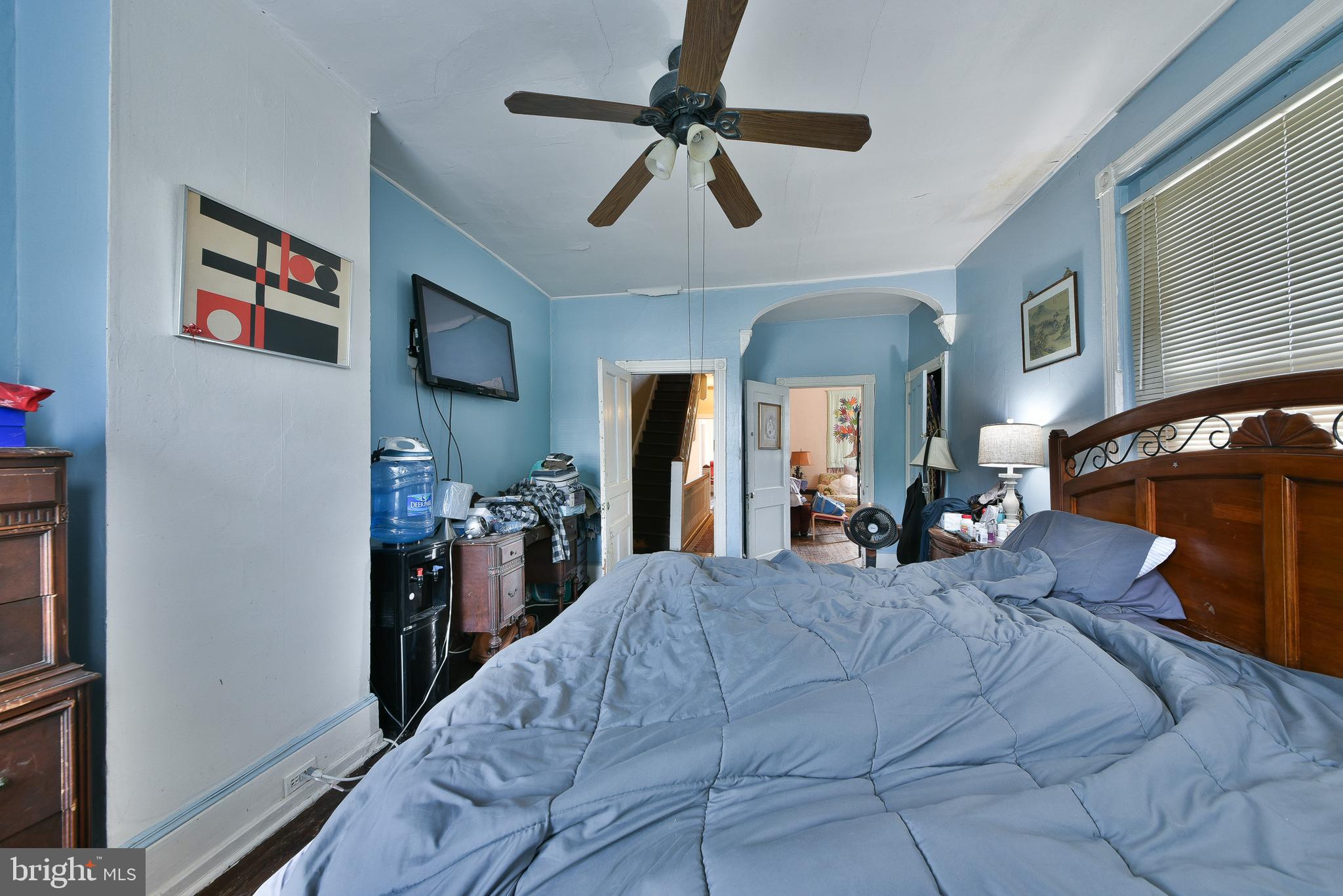 302 W Earlham Ter
