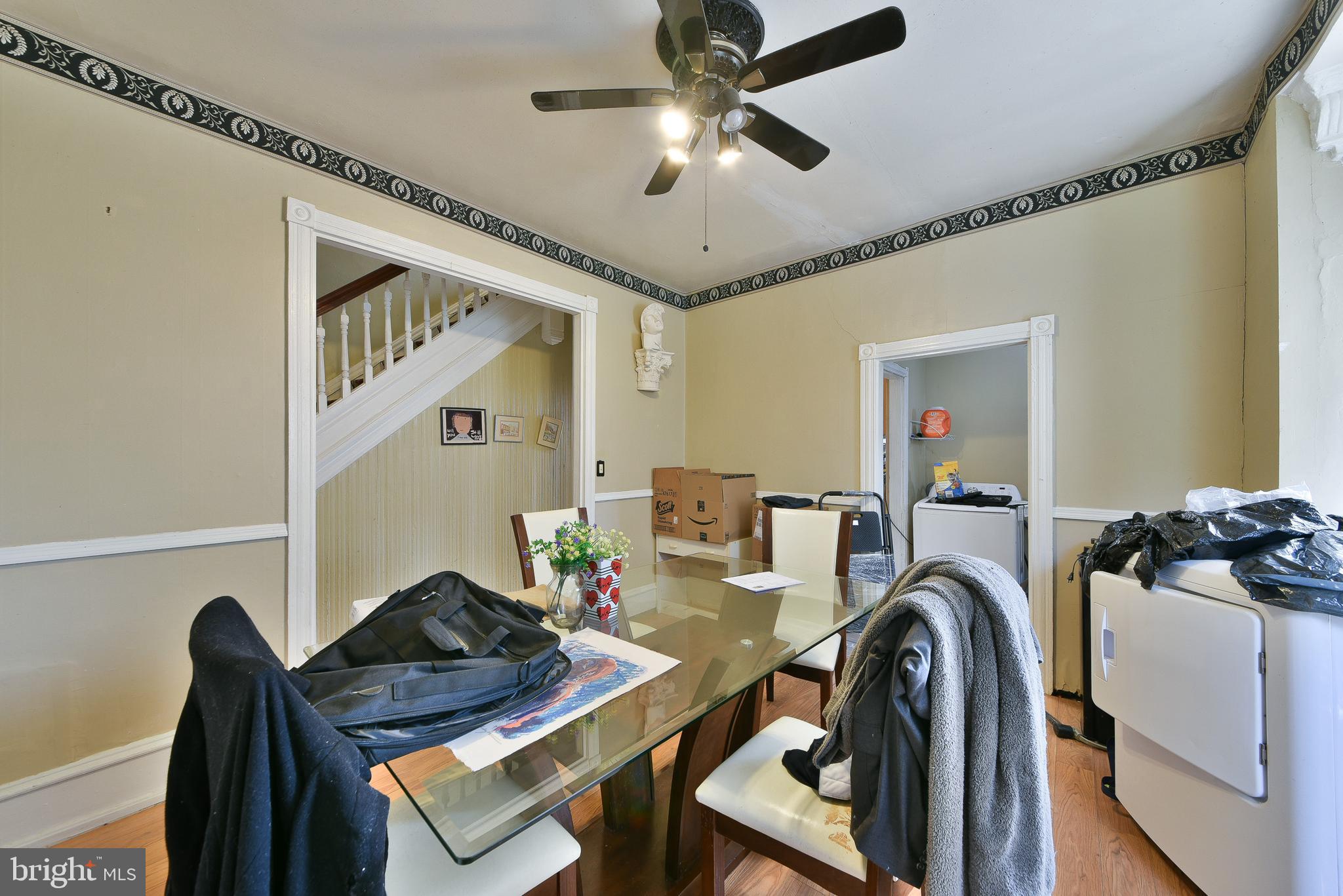 302 W Earlham Ter