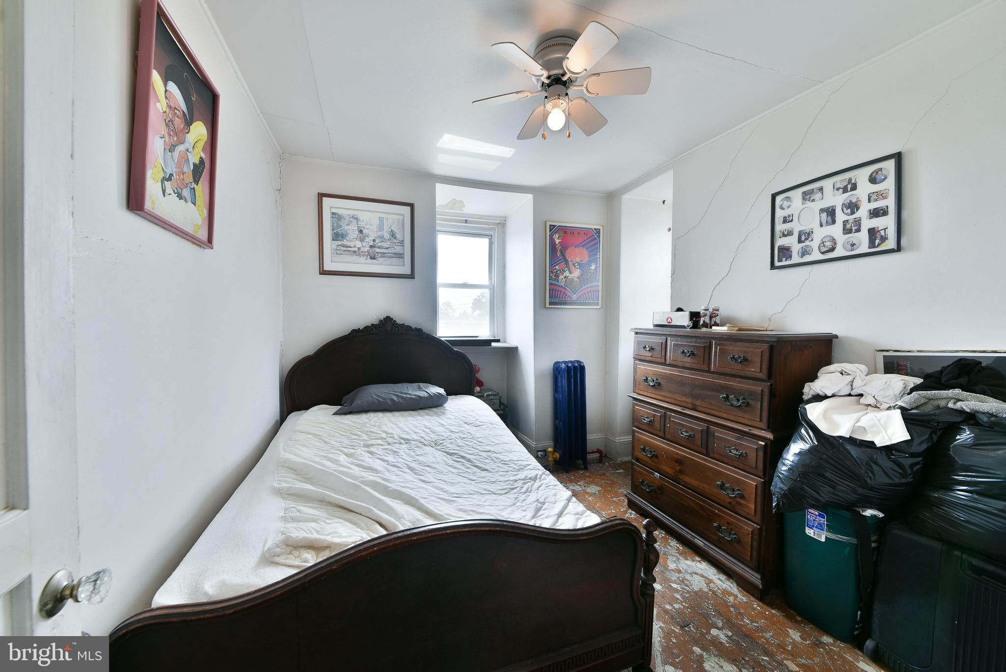 302 W Earlham Ter