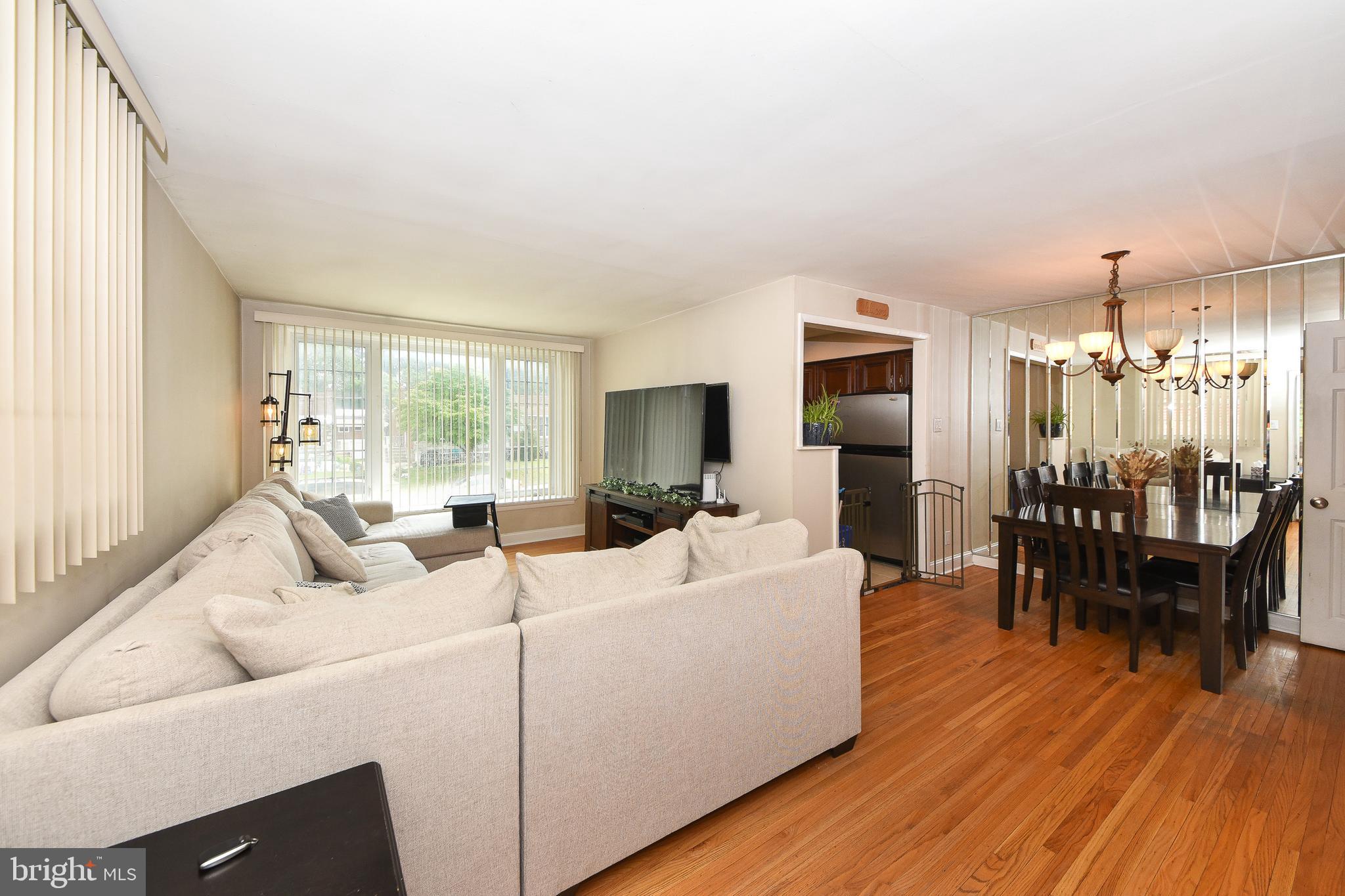 8142 LISTER STREET