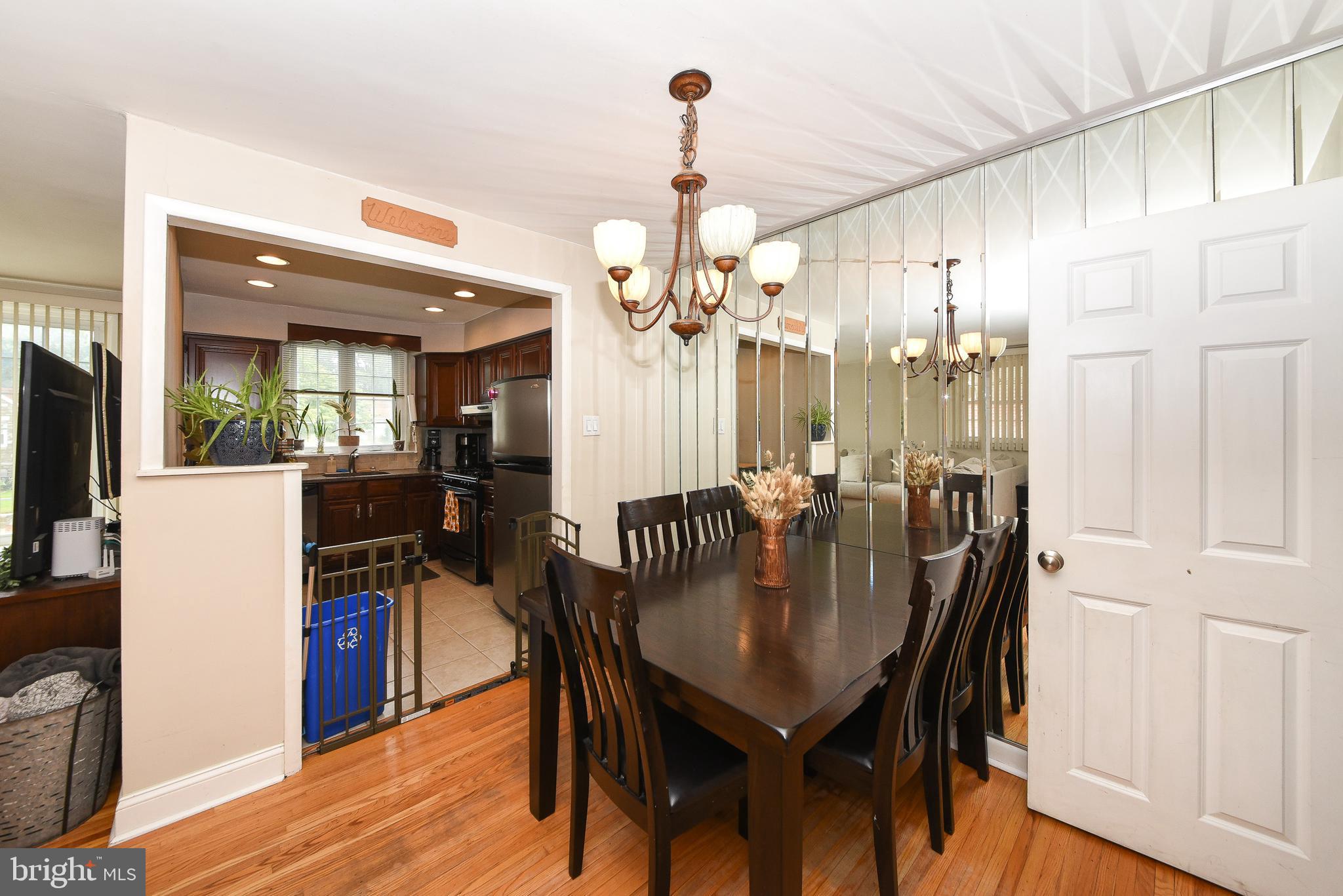8142 LISTER STREET