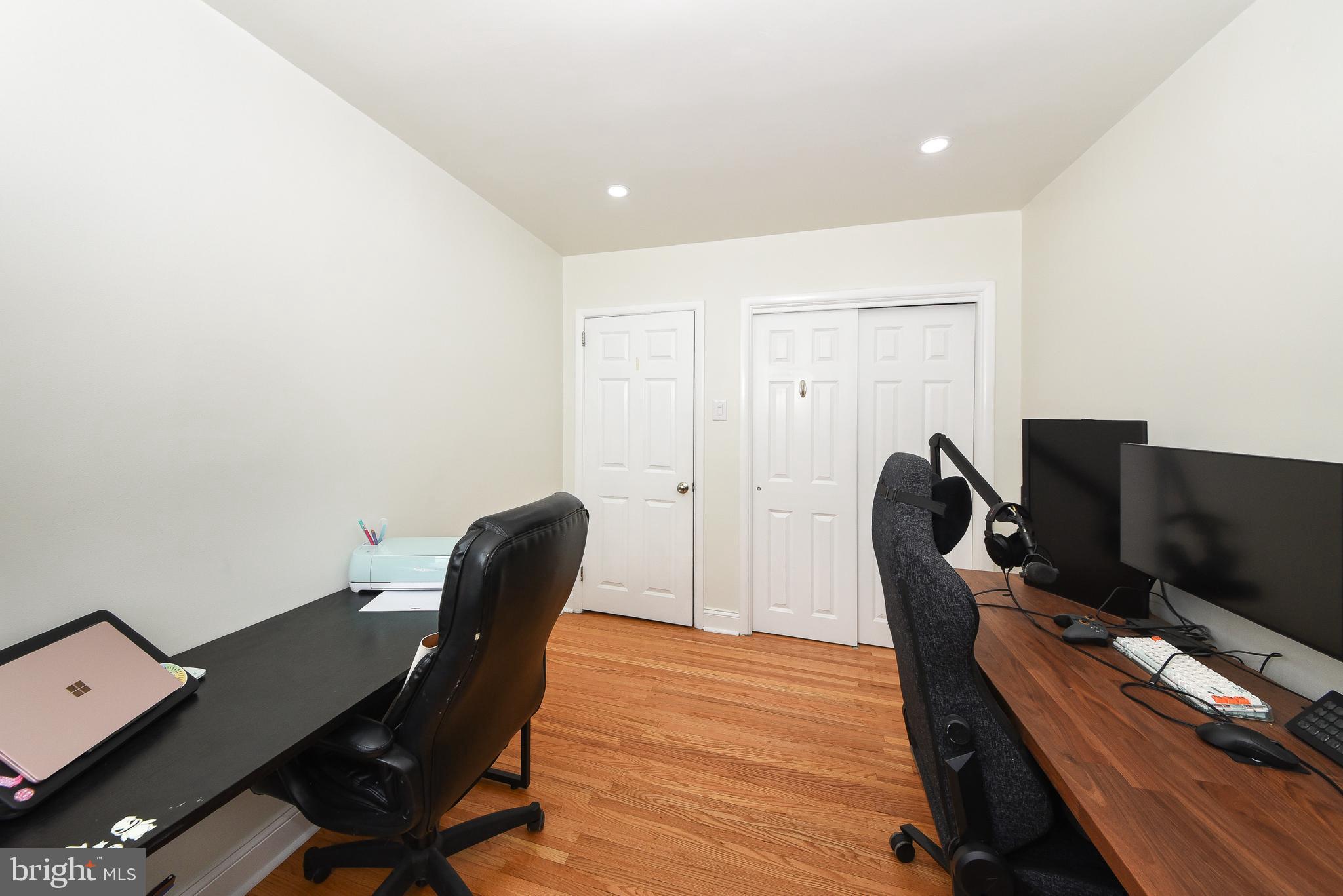 8142 LISTER STREET