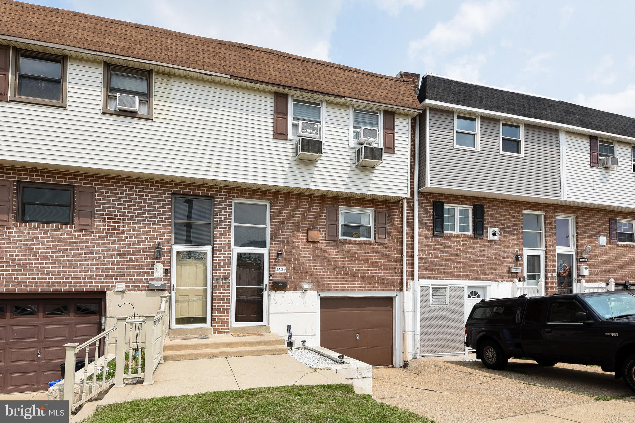 3629 WHITEHALL LANE