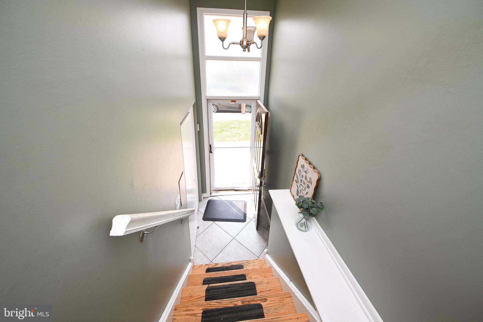 3629 WHITEHALL LANE