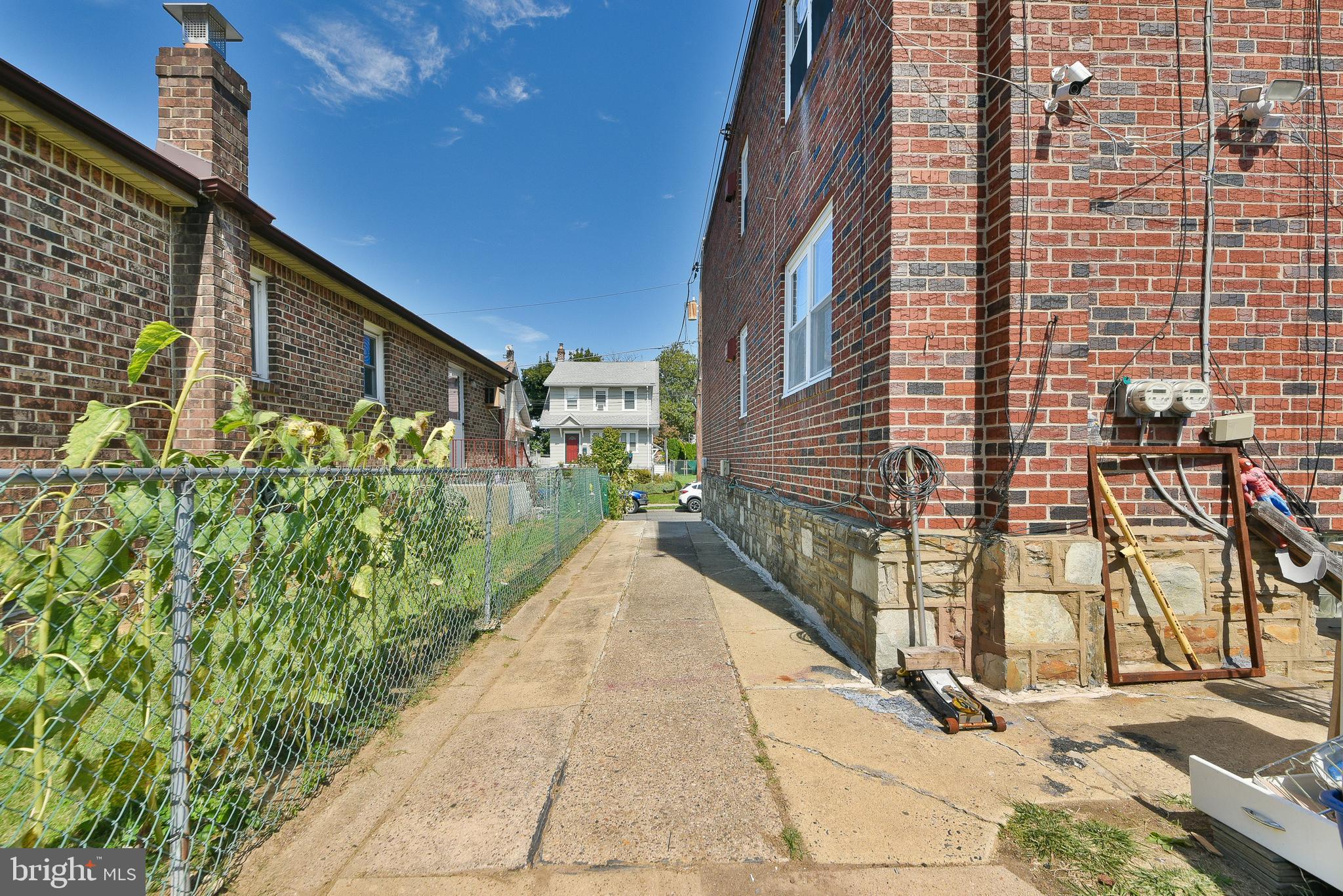 330 MAGEE AVENUE