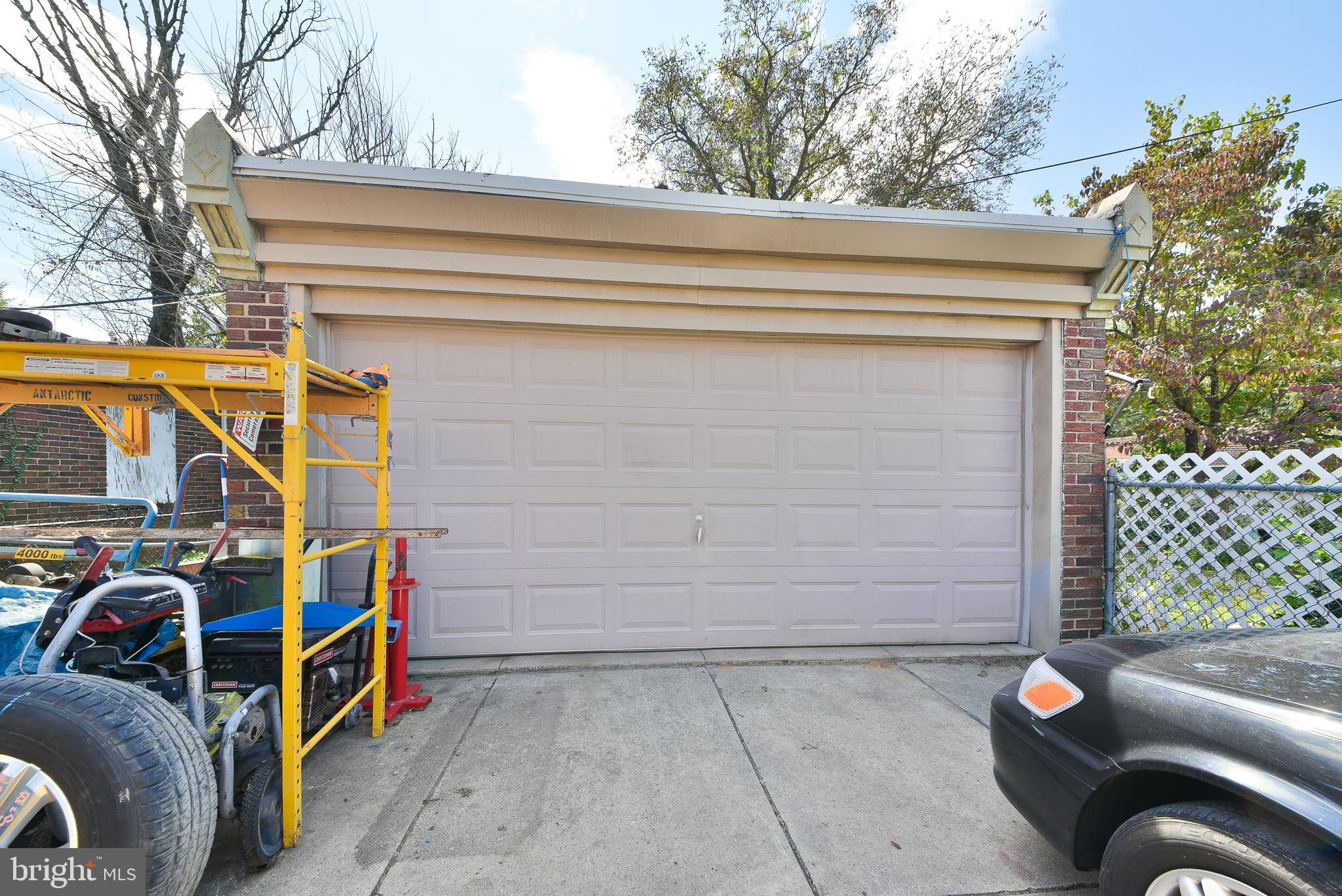 330 MAGEE AVENUE