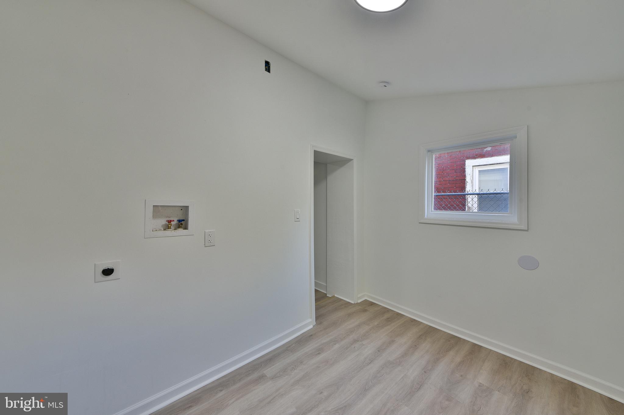 1725 W JUNIATA STREET