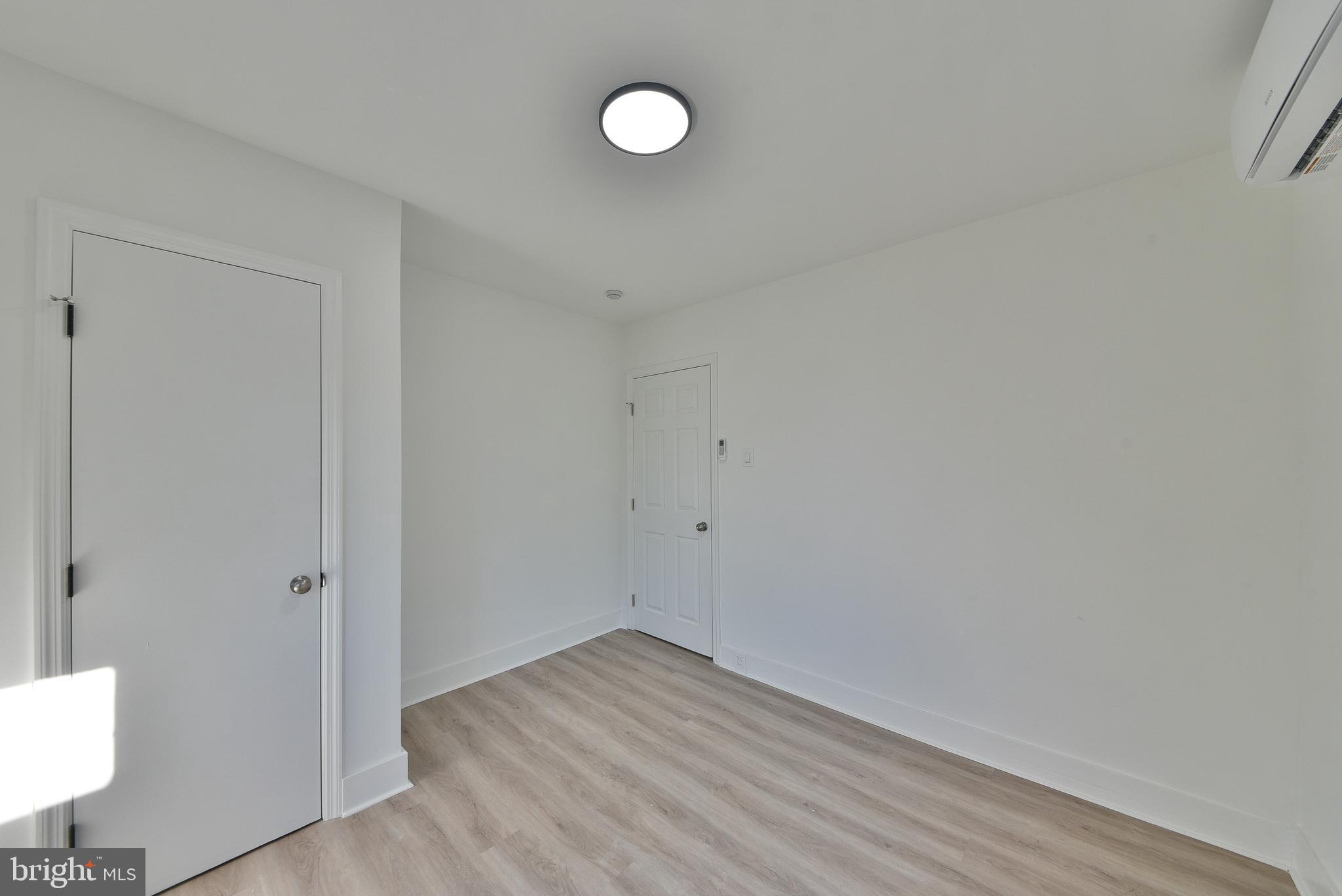 1725 W JUNIATA STREET