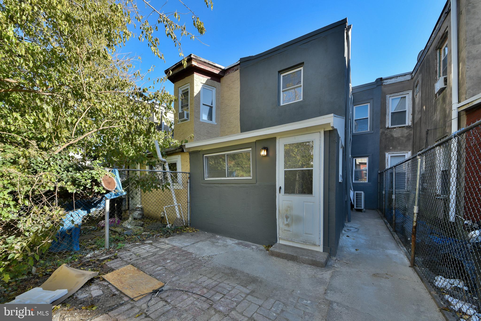 1725 W JUNIATA STREET