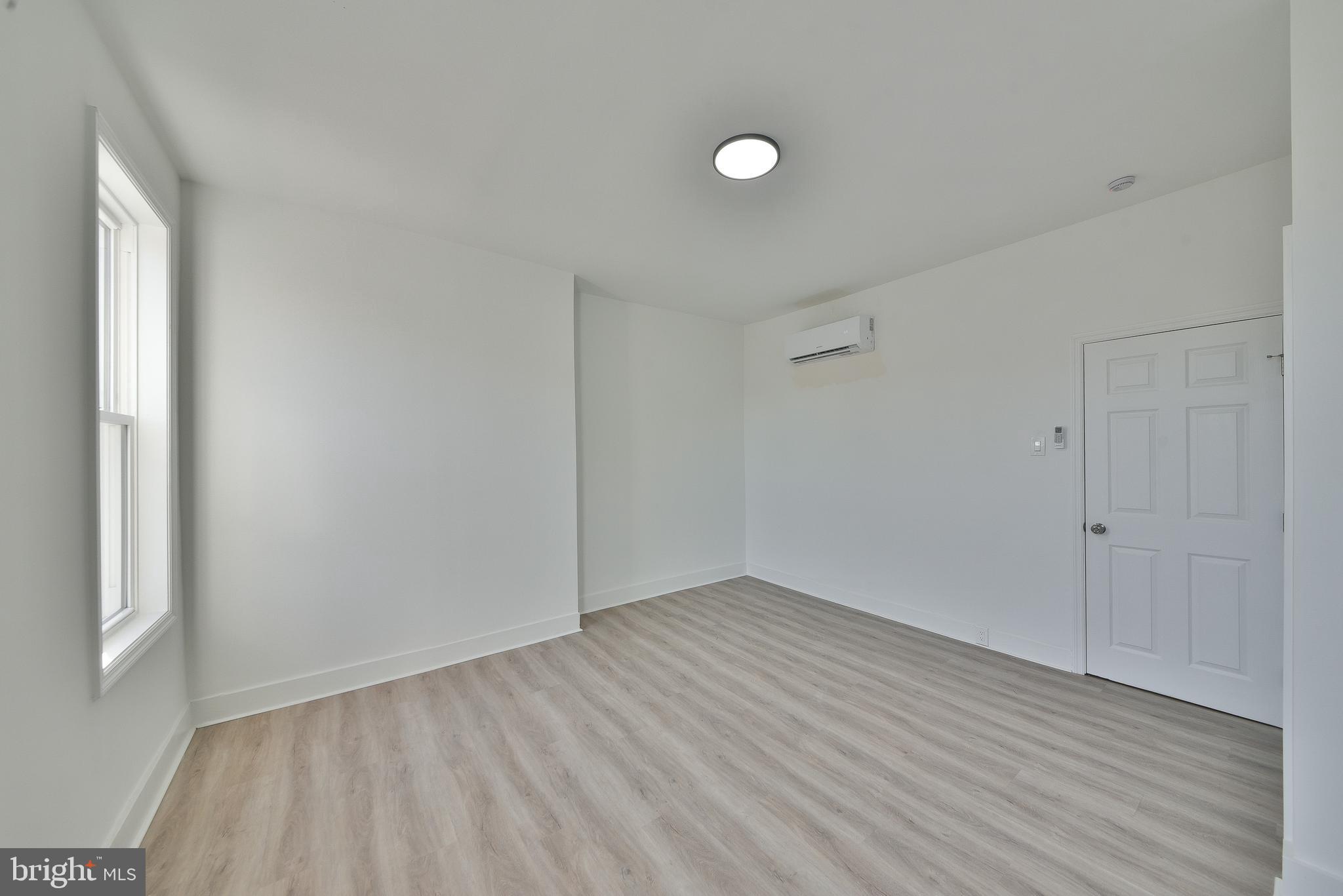 1725 W JUNIATA STREET