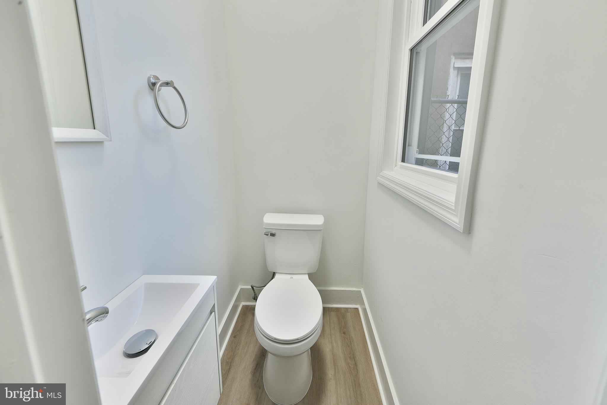 1725 W JUNIATA STREET