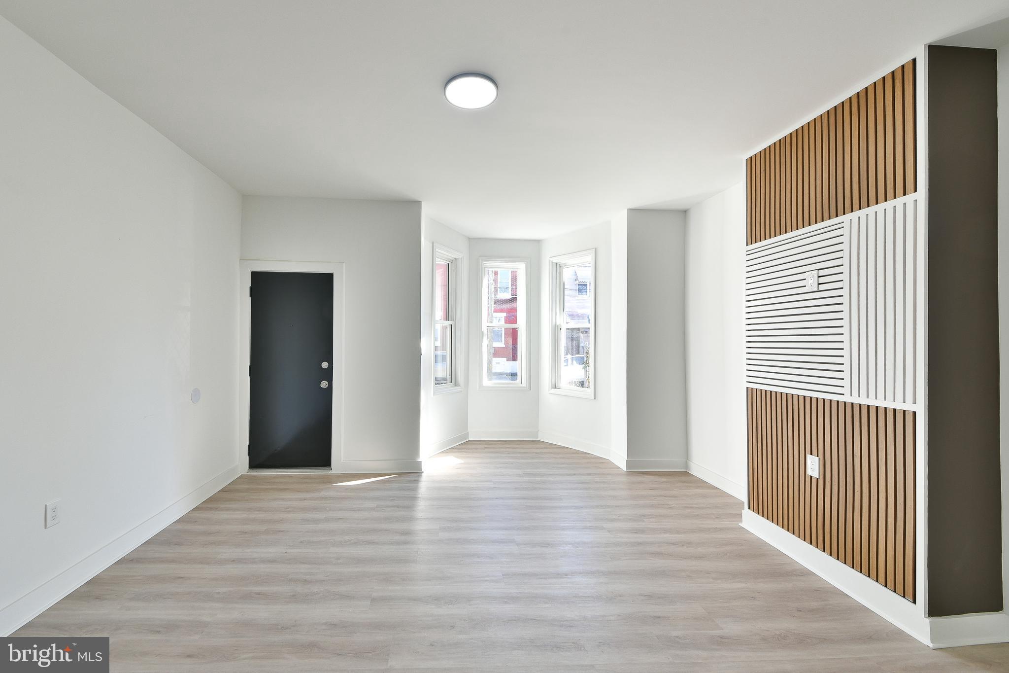 1725 W JUNIATA STREET