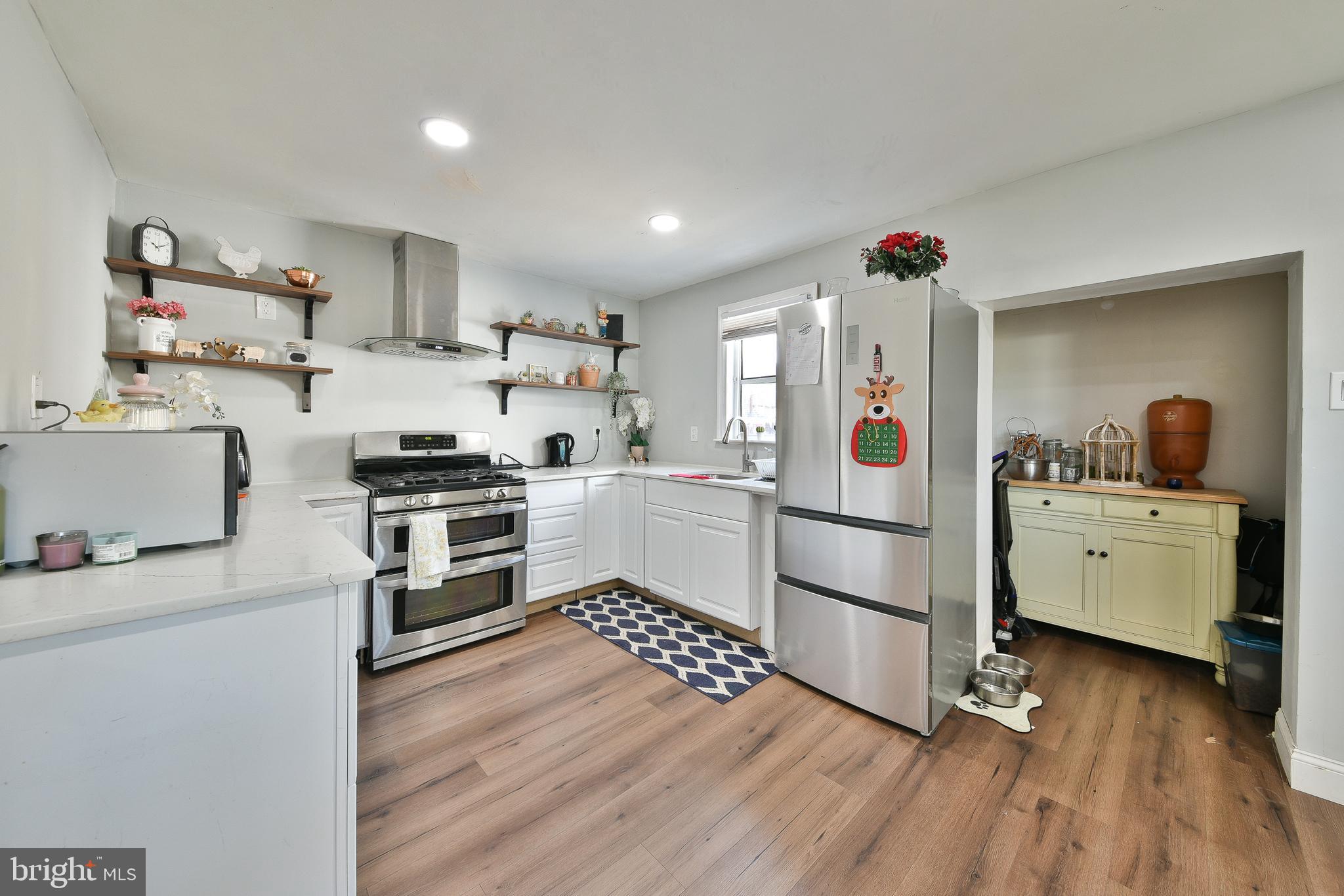 7528-32 LORETTO AVENUE