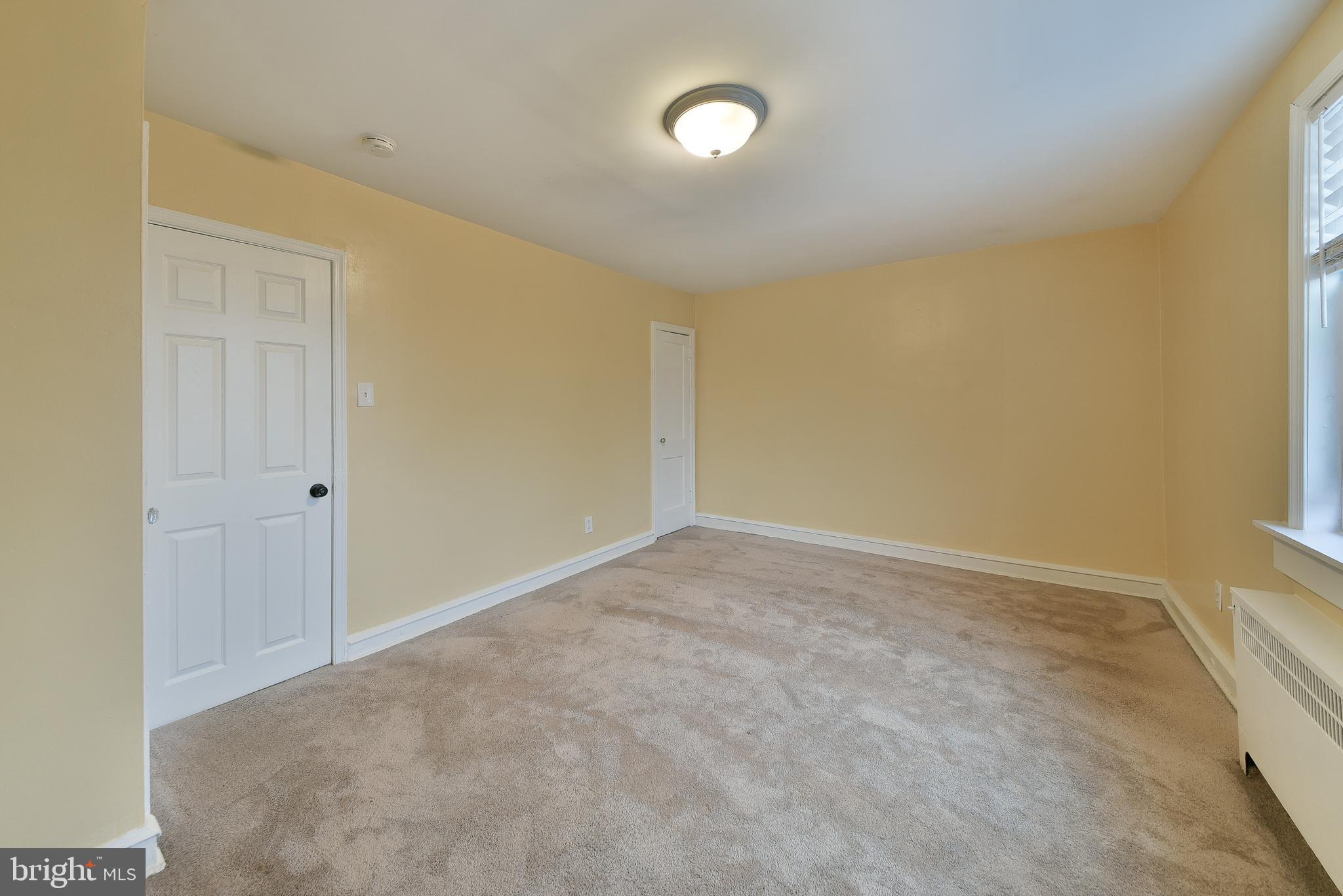 7537 WOOLSTON AVENUE