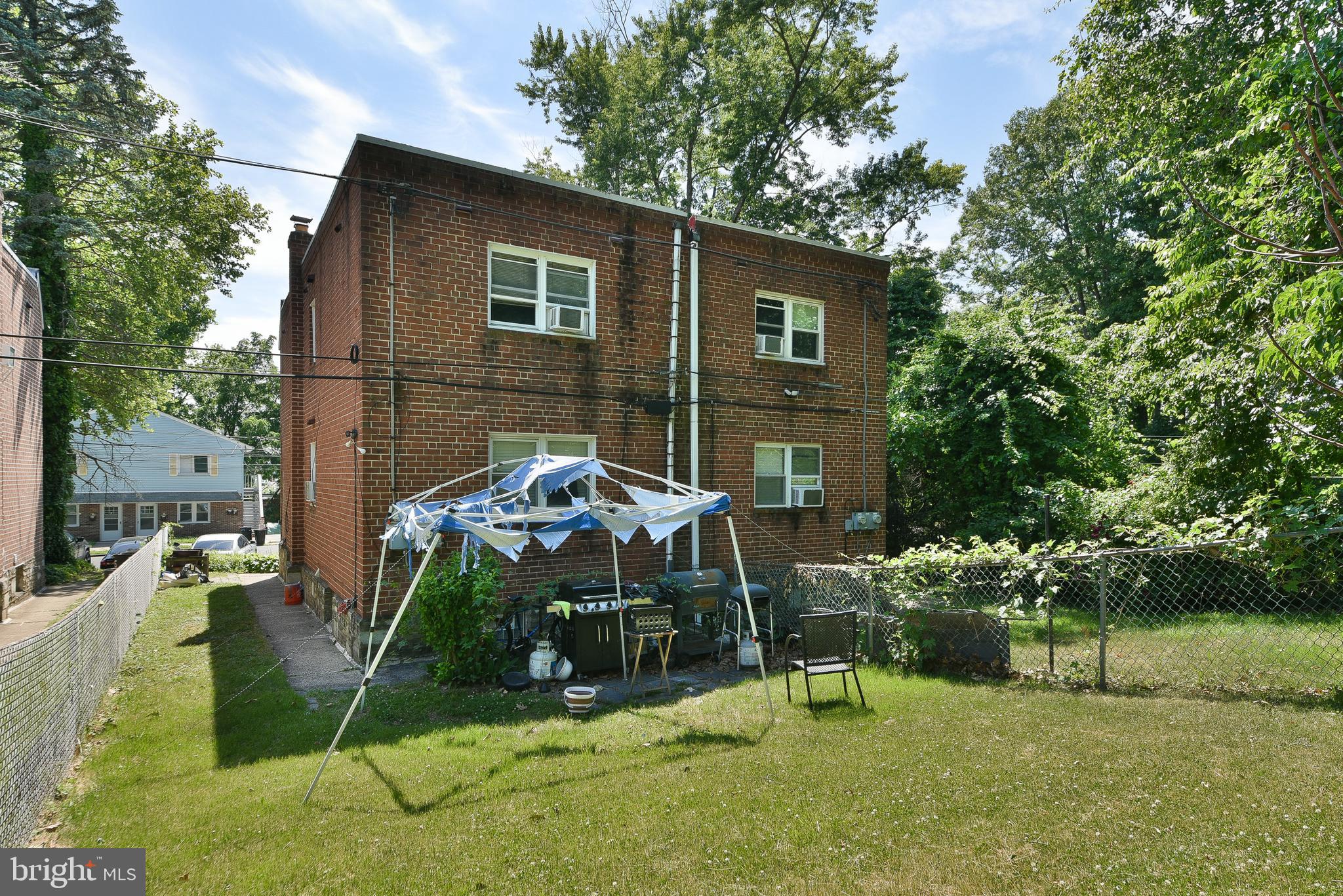 203 ROBBINS STREET