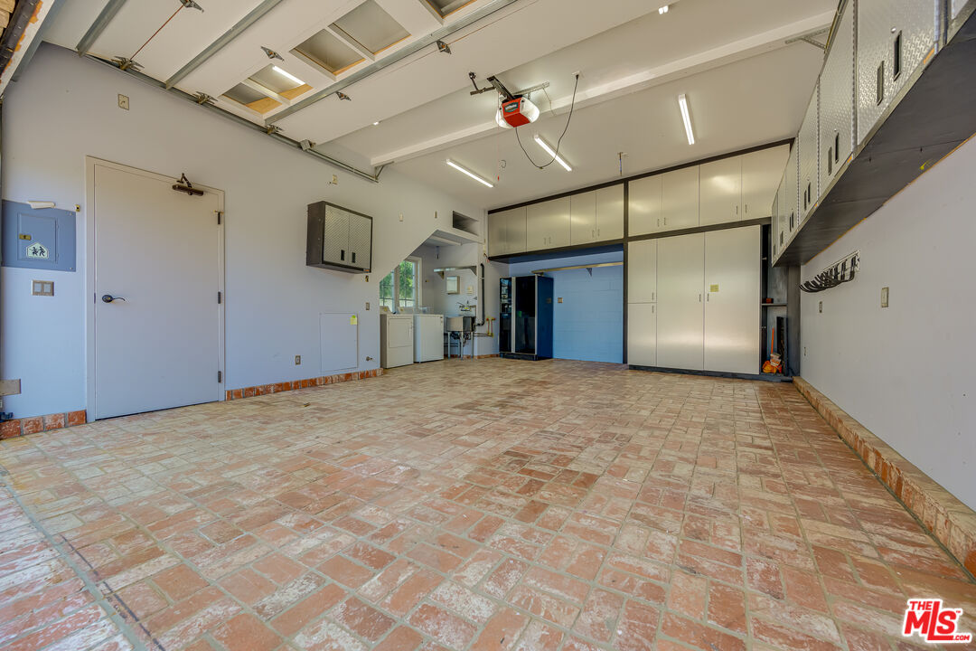 10513 NORTHVALE RD