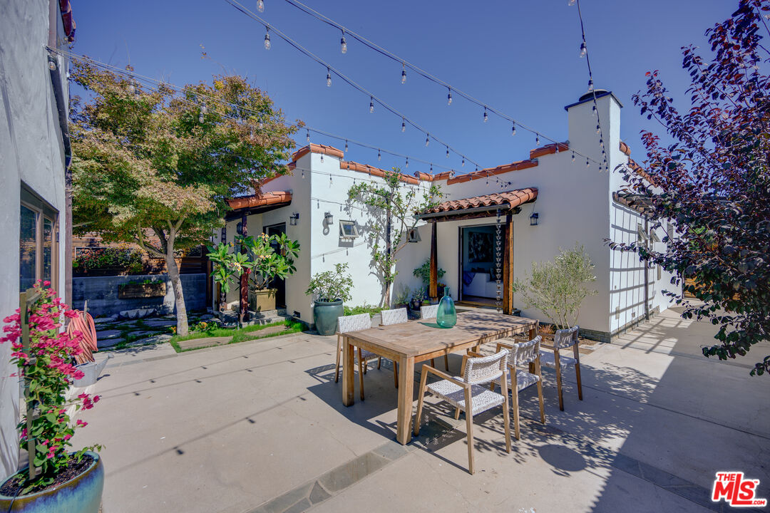 4243 Lyceum Ave