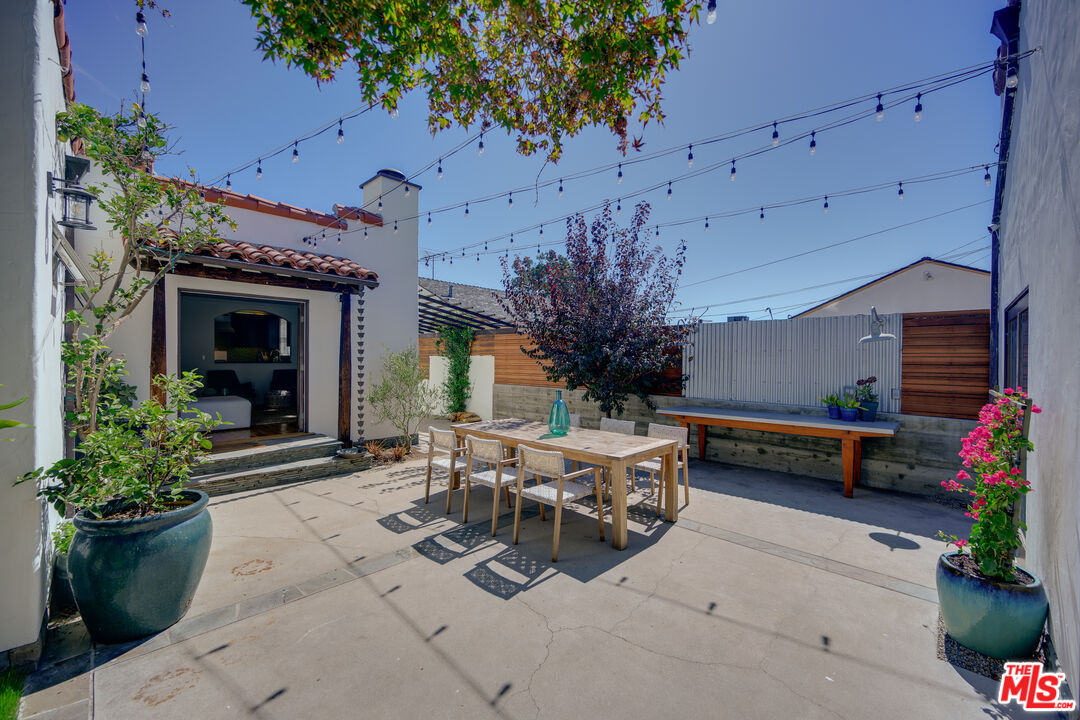 4243 Lyceum Ave