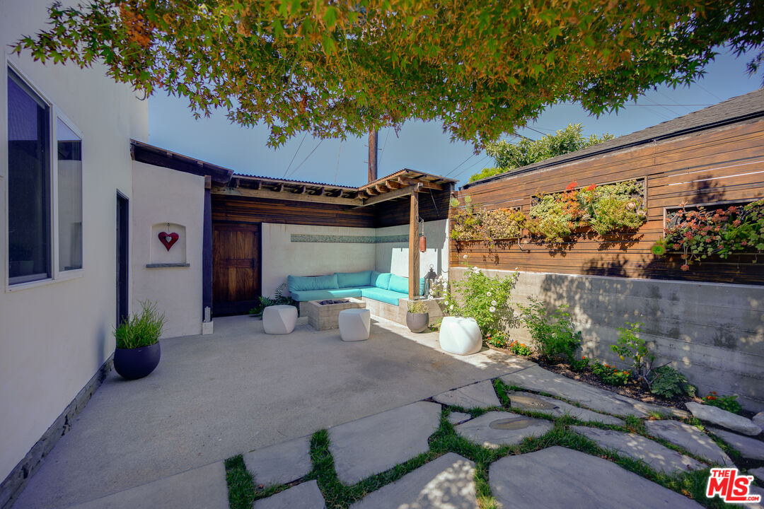 4243 Lyceum Ave