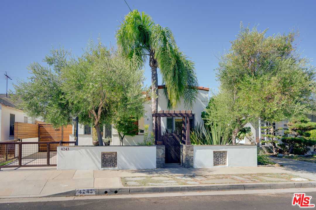 4243 Lyceum Ave
