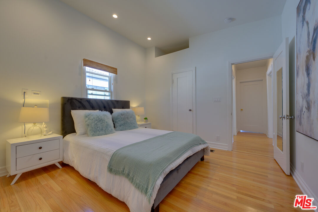 4243 Lyceum Ave