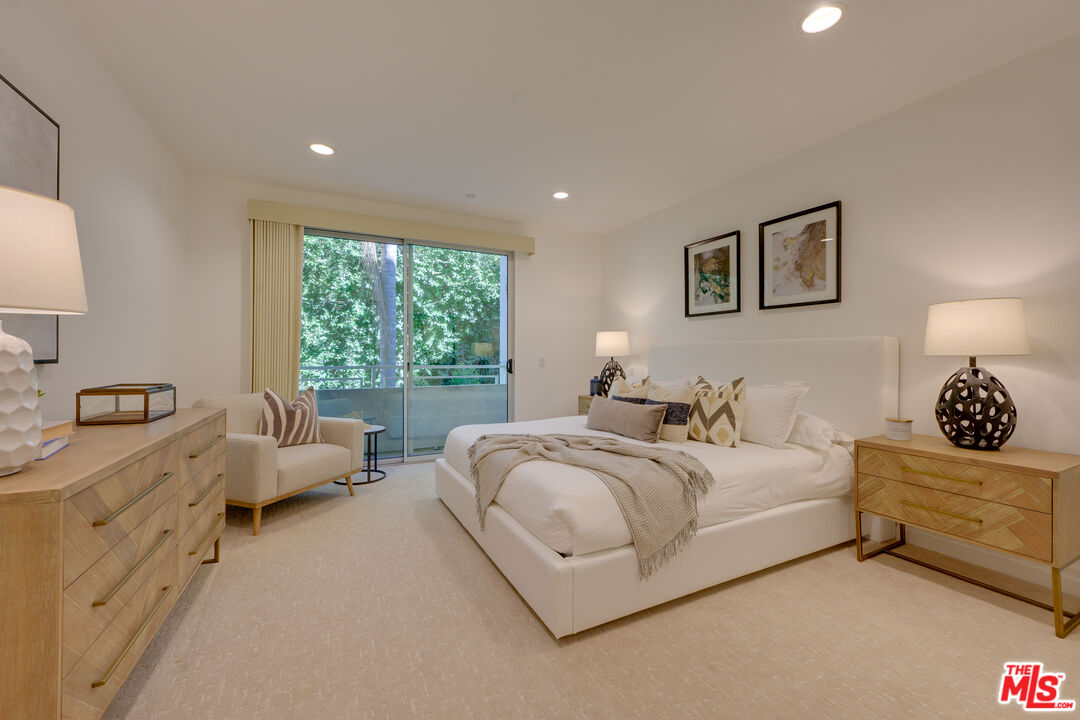 1430 S Beverly Glen Blvd Unit: 202